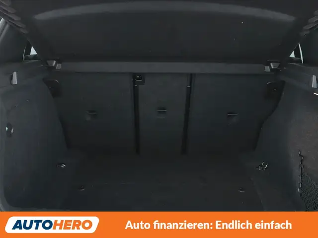 BMW 1 Series view 18