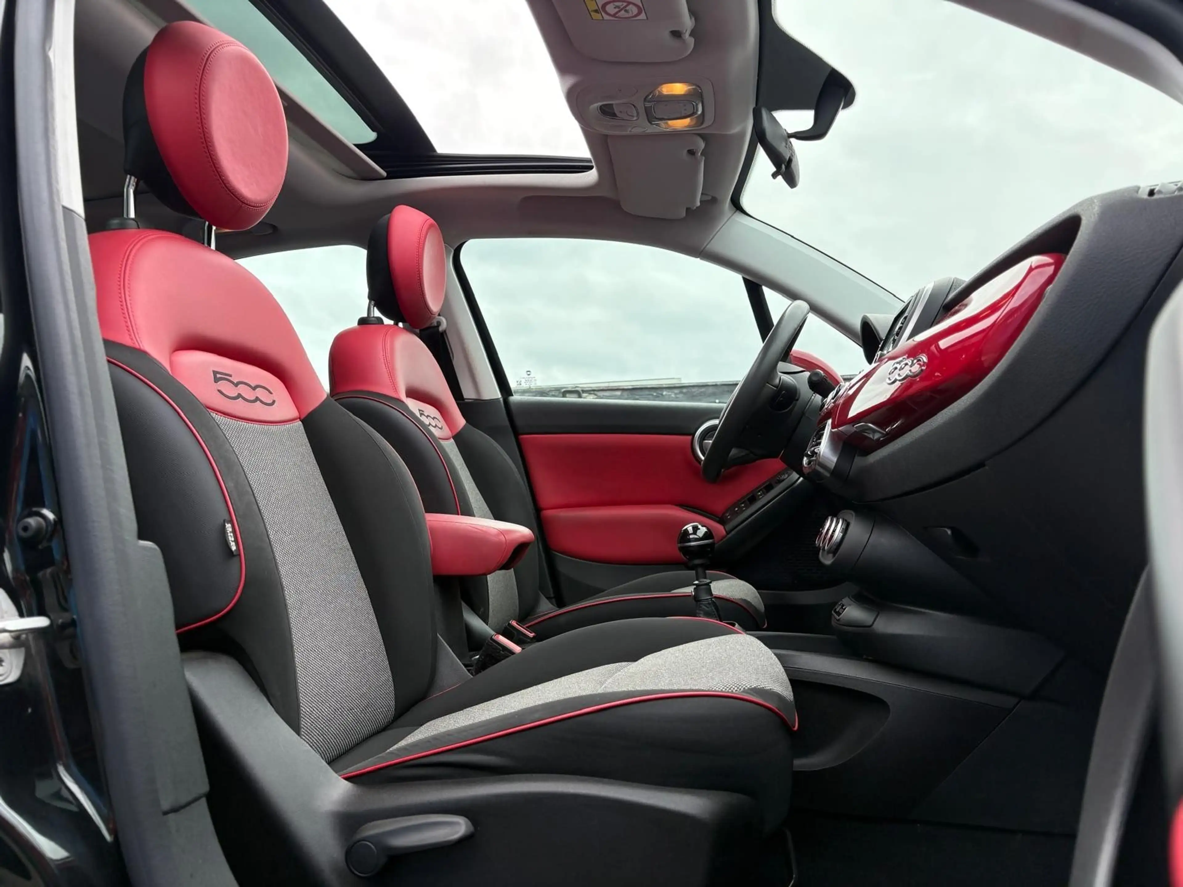 Fiat 500X 1.6i E-torq Rosso Amore | | TOIT PANO — photo 10