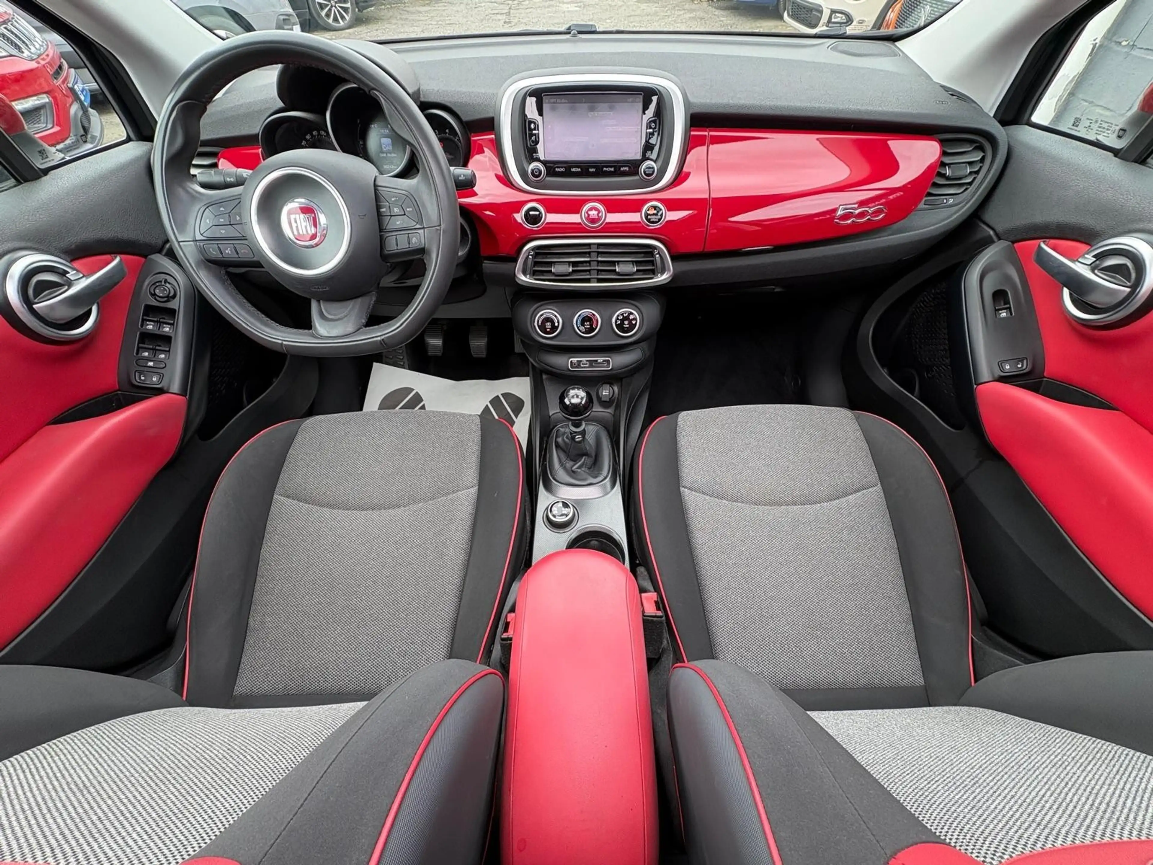 Fiat 500X 1.6i E-torq Rosso Amore | | TOIT PANO — photo 9