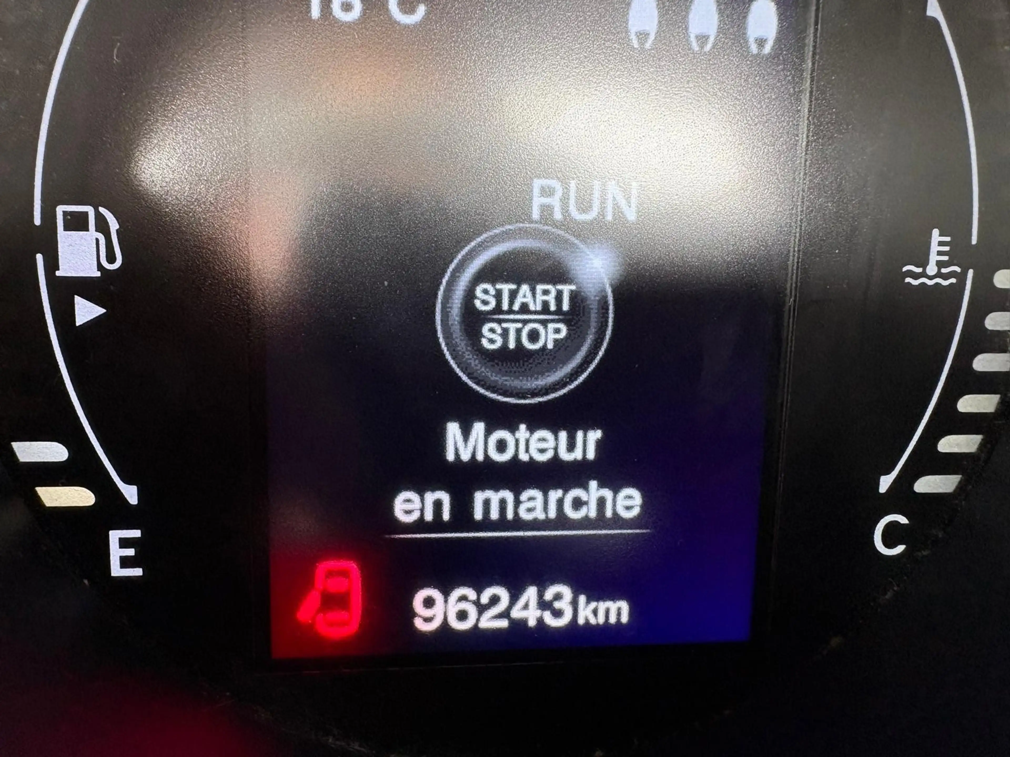 Fiat 500X 1.6i E-torq Rosso Amore | | TOIT PANO — photo 13