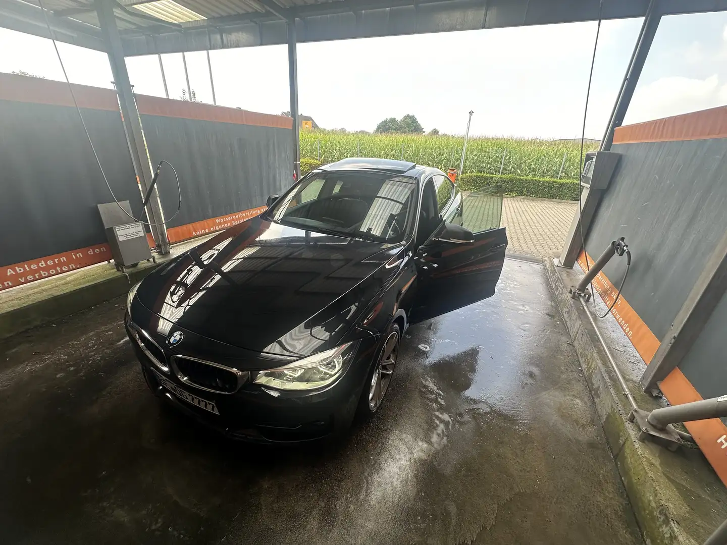 BMW 330 330 d Sport Line Schwarz - 1