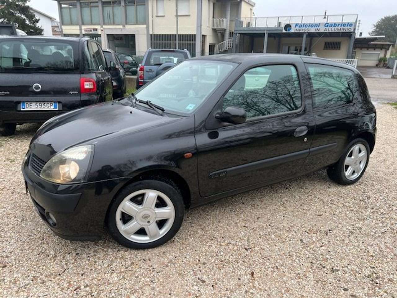 Renault Clio Clio 3p 1.4 16v Initiale
