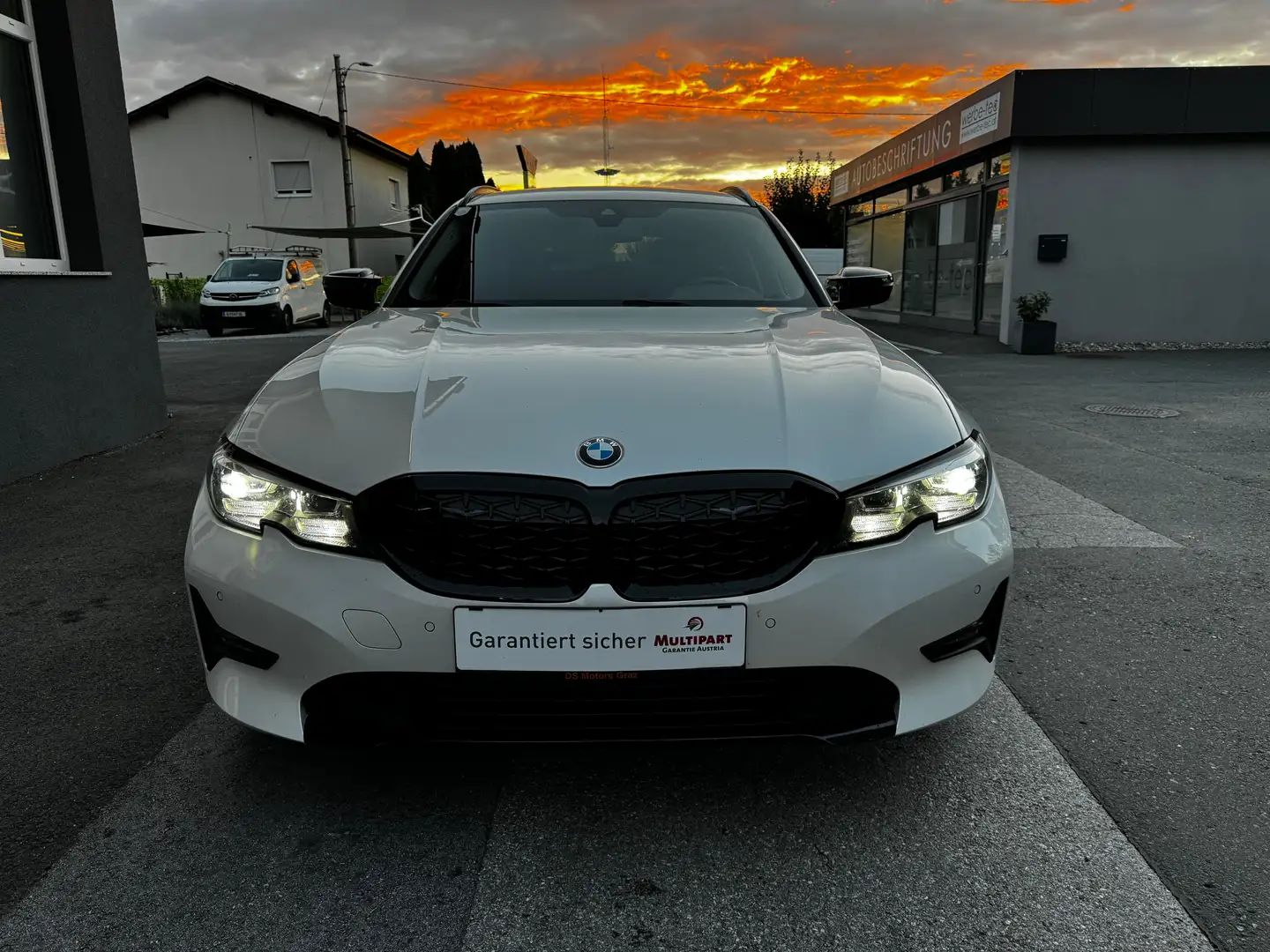 BMW 320 320d xDrive Touring 48 V *Wenig KM; Pickerl Neu* Weiß - 2
