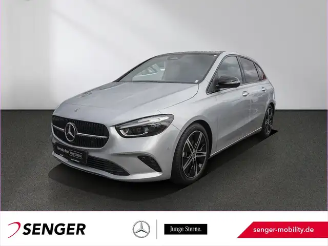 Mercedes-Benz B 180 Progressive Night Distronic Panorama AHK