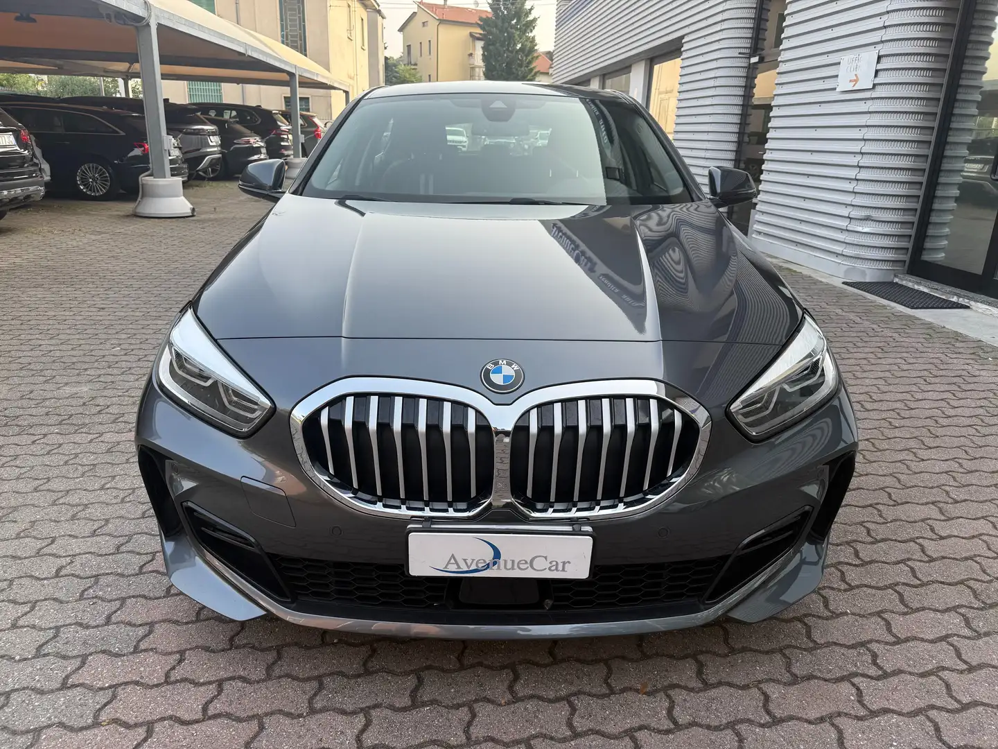BMW 116 d Msport M SPORT TELECAMERA UNICO PROPRIETARIO Grijs - 2