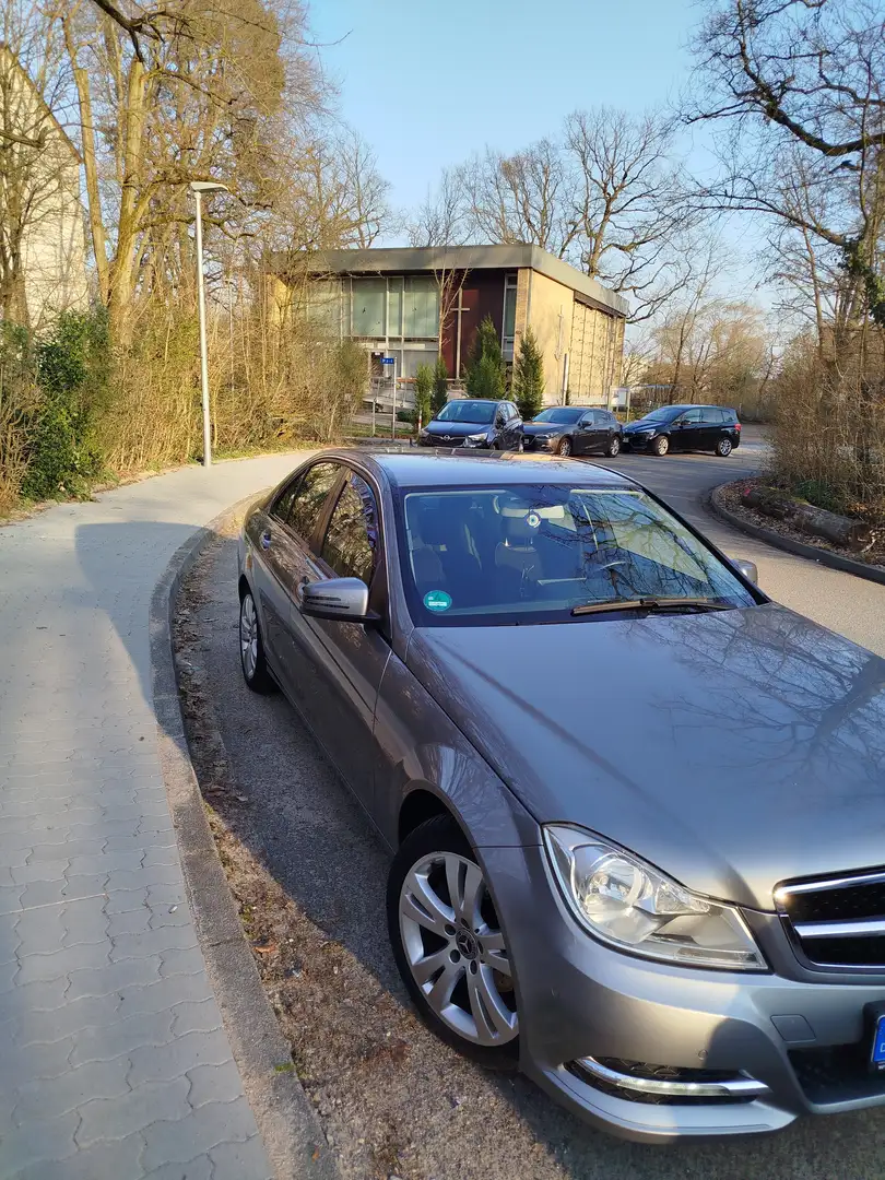 Mercedes-Benz C 220 CDI DPF (BlueEFFICIENCY) 7G-TRONIC Avantgarde - 1