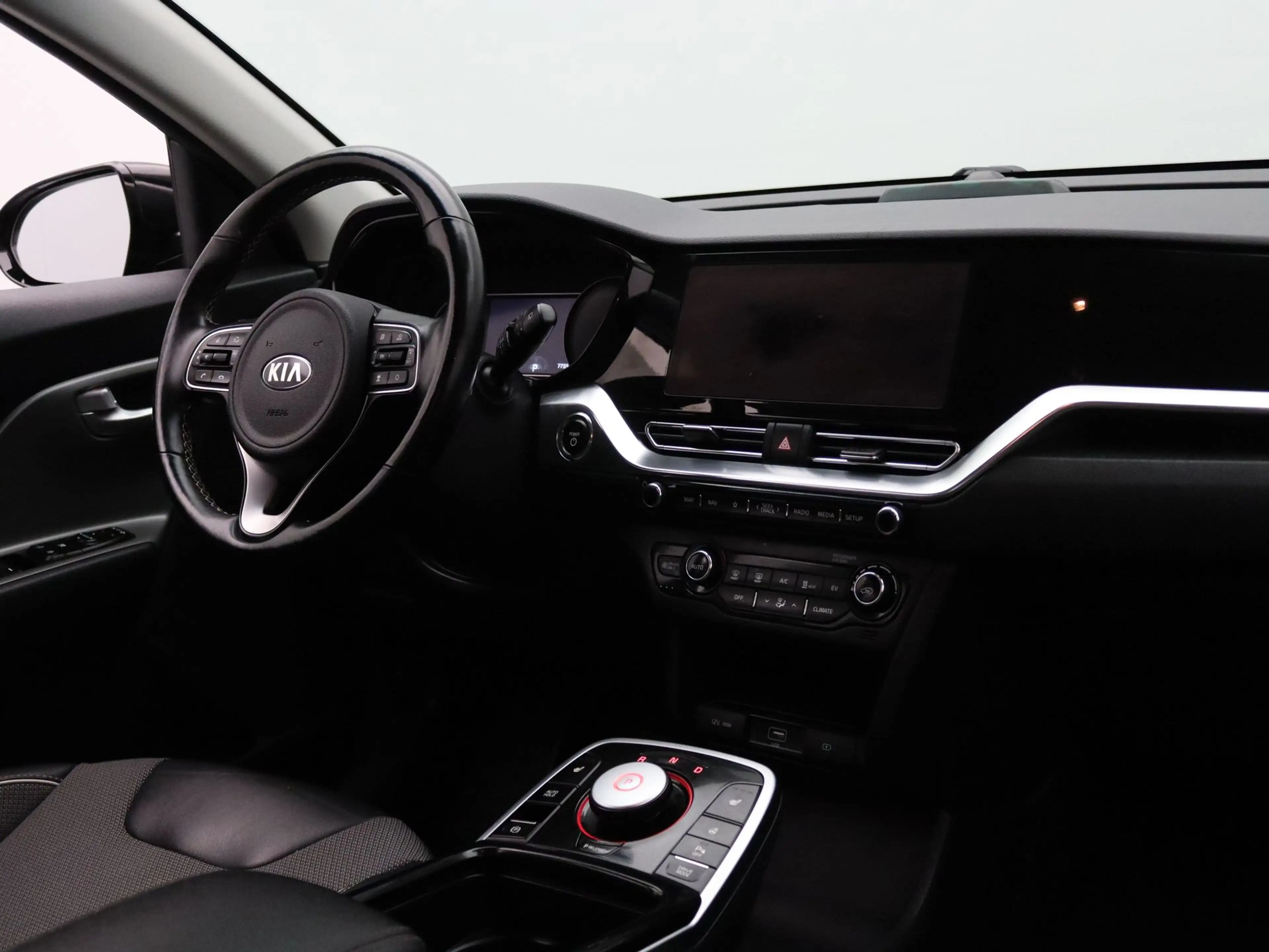 Kia e-Niro 204pk DynamicPlusLine 64 kWh Apple Carplay/Android — photo 31