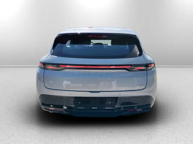 Leapmotor B05 view 7