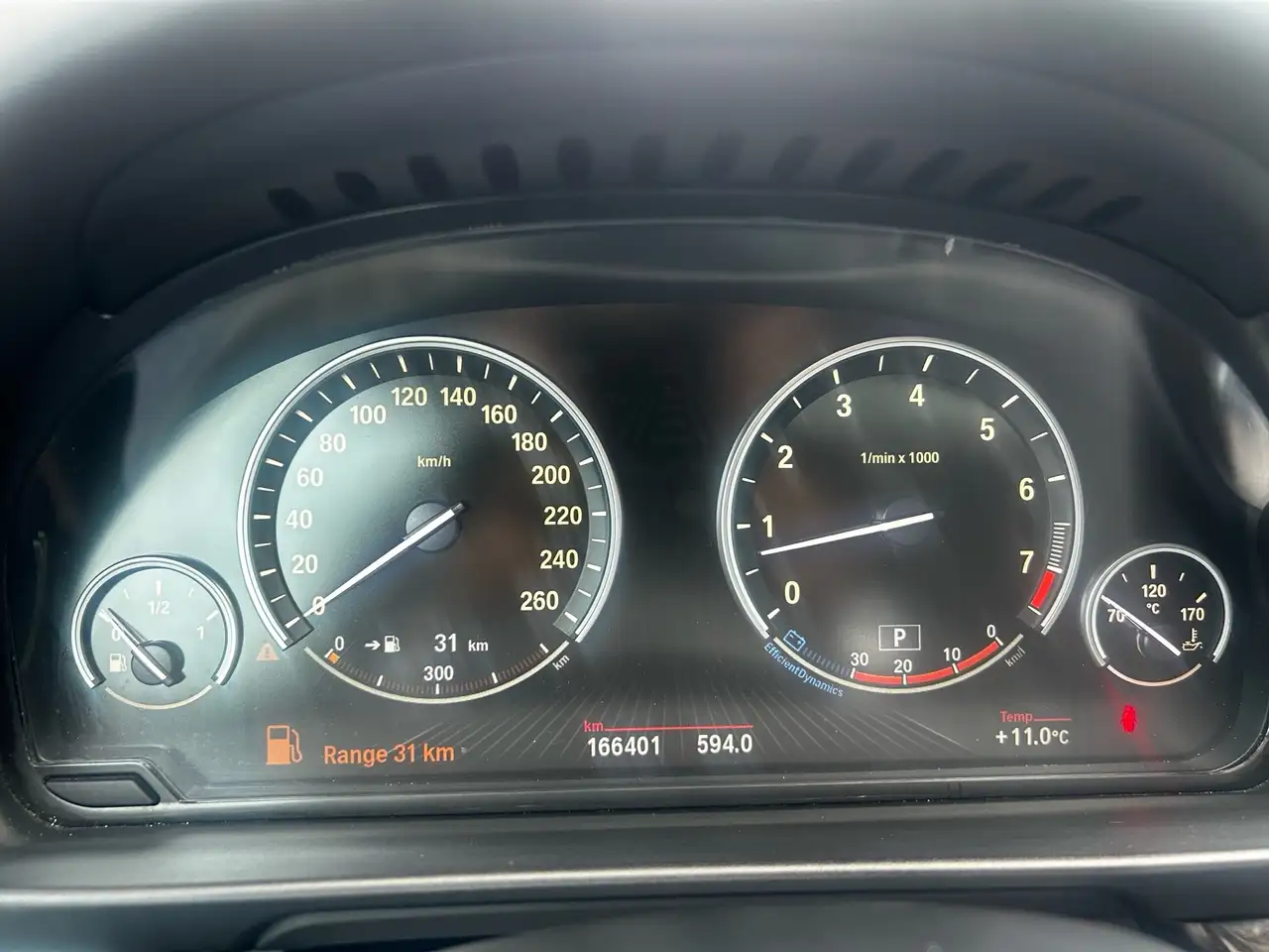 BMW 5 Series снимка BMW 5 Series