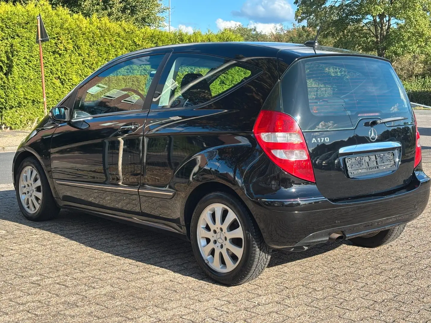 Mercedes-Benz A 170 Elegance Tüv-Insp Neu - Automatik *TOP* Schwarz - 2