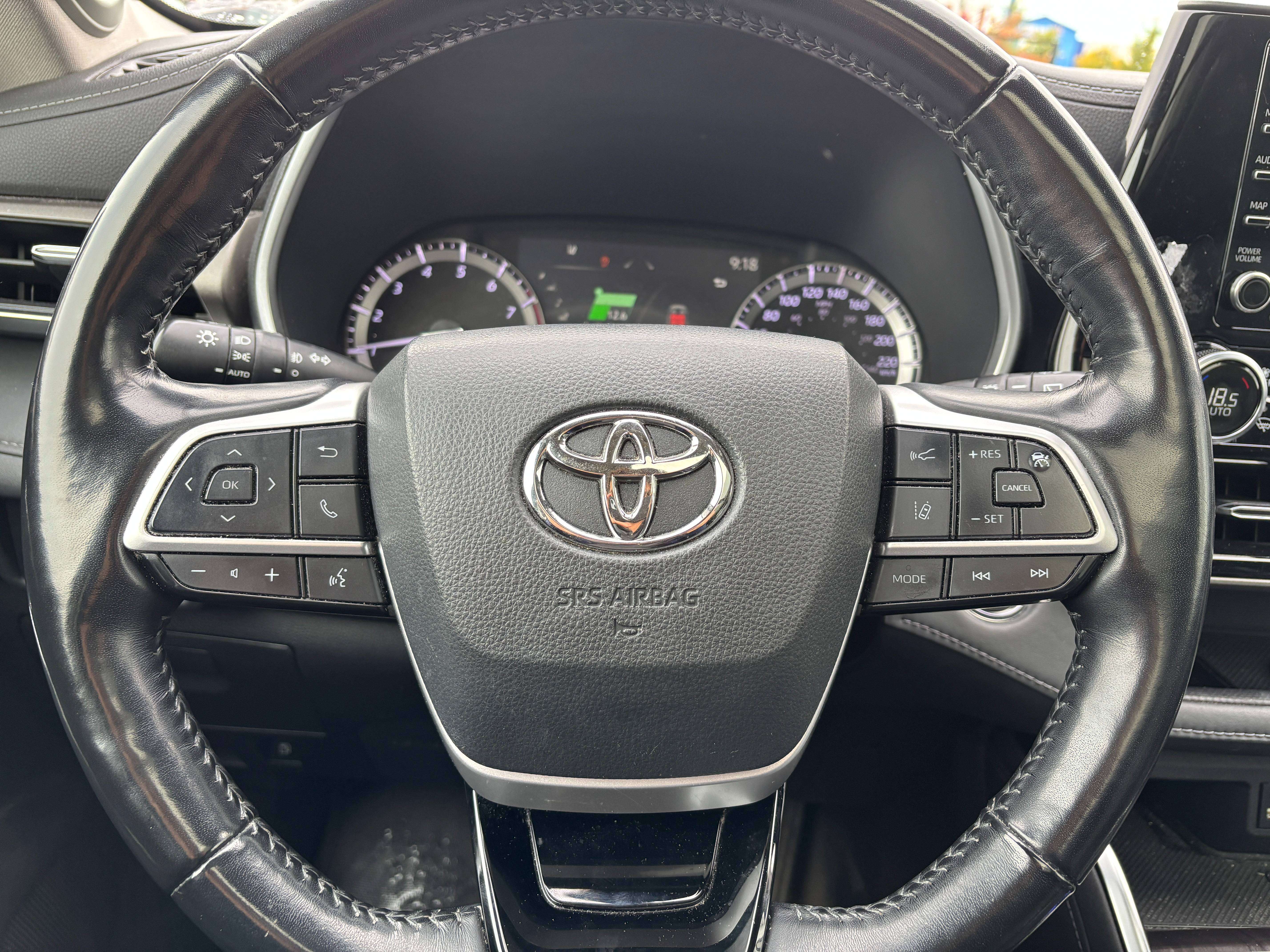 used 2022 Toyota Highlander car, priced at $38,695