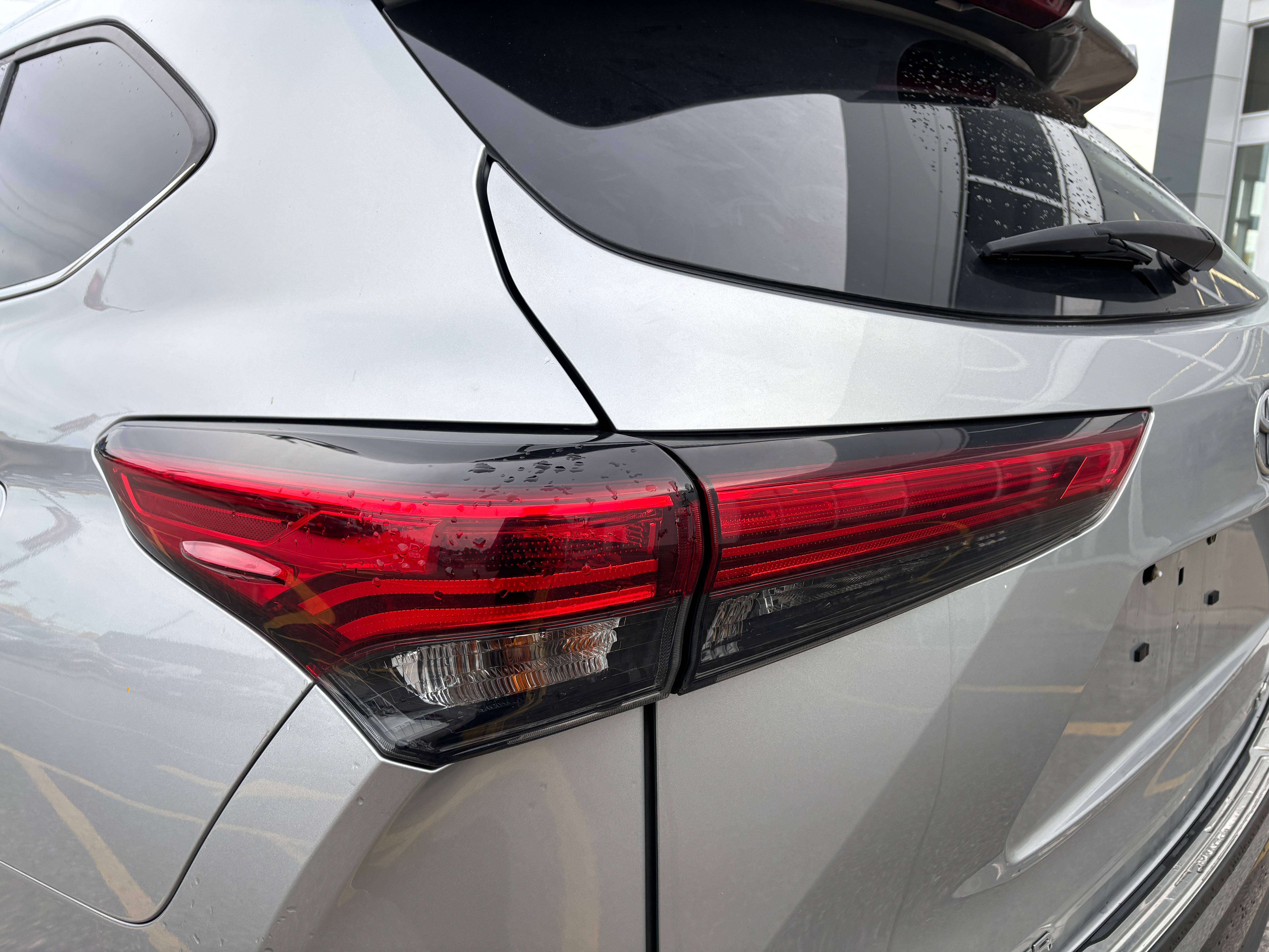 used 2022 Toyota Highlander car, priced at $38,695