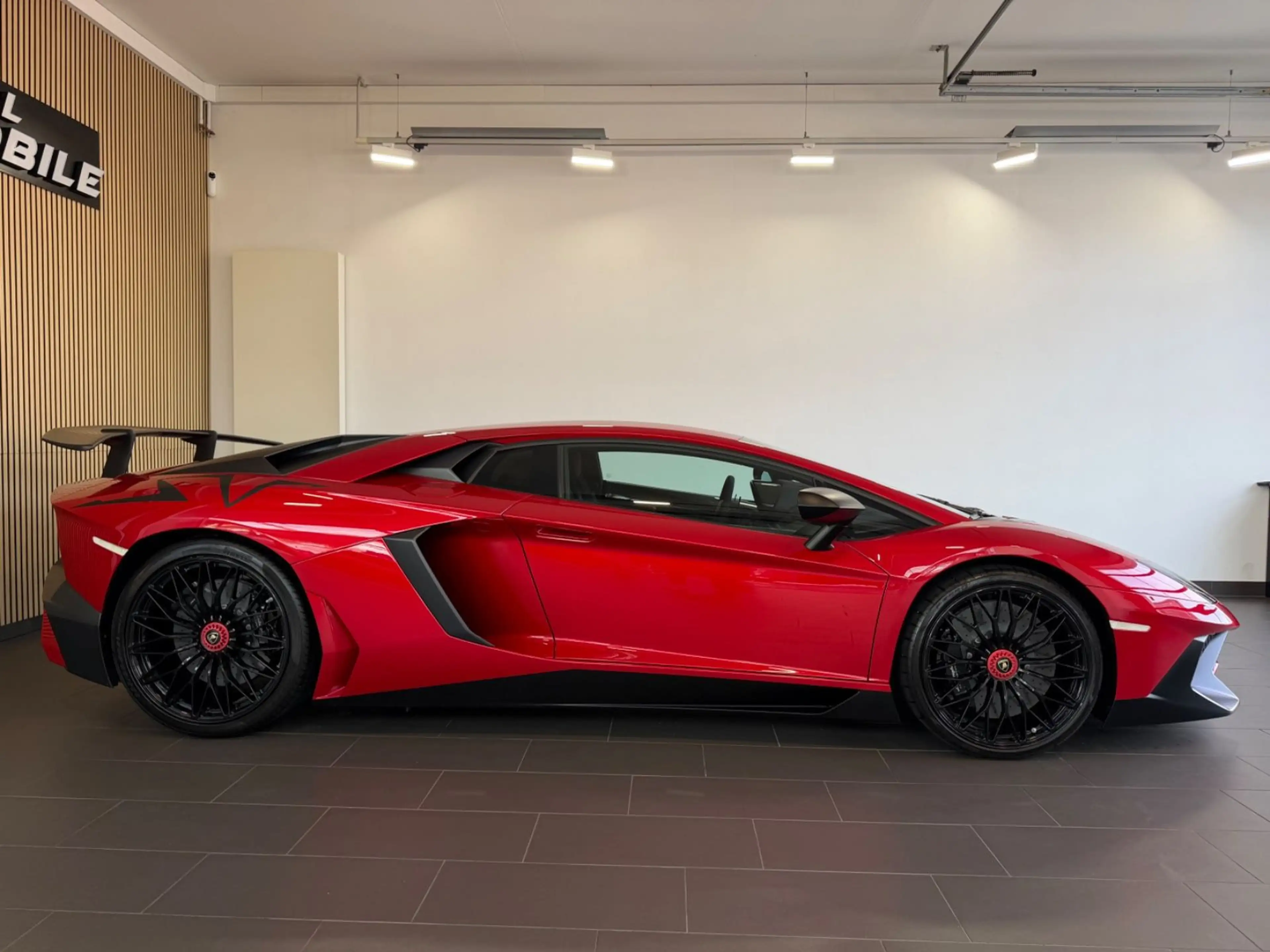 Lamborghini Aventador LP 750-4 Superveloce *DE/SERVICE-NEU* — photo 4