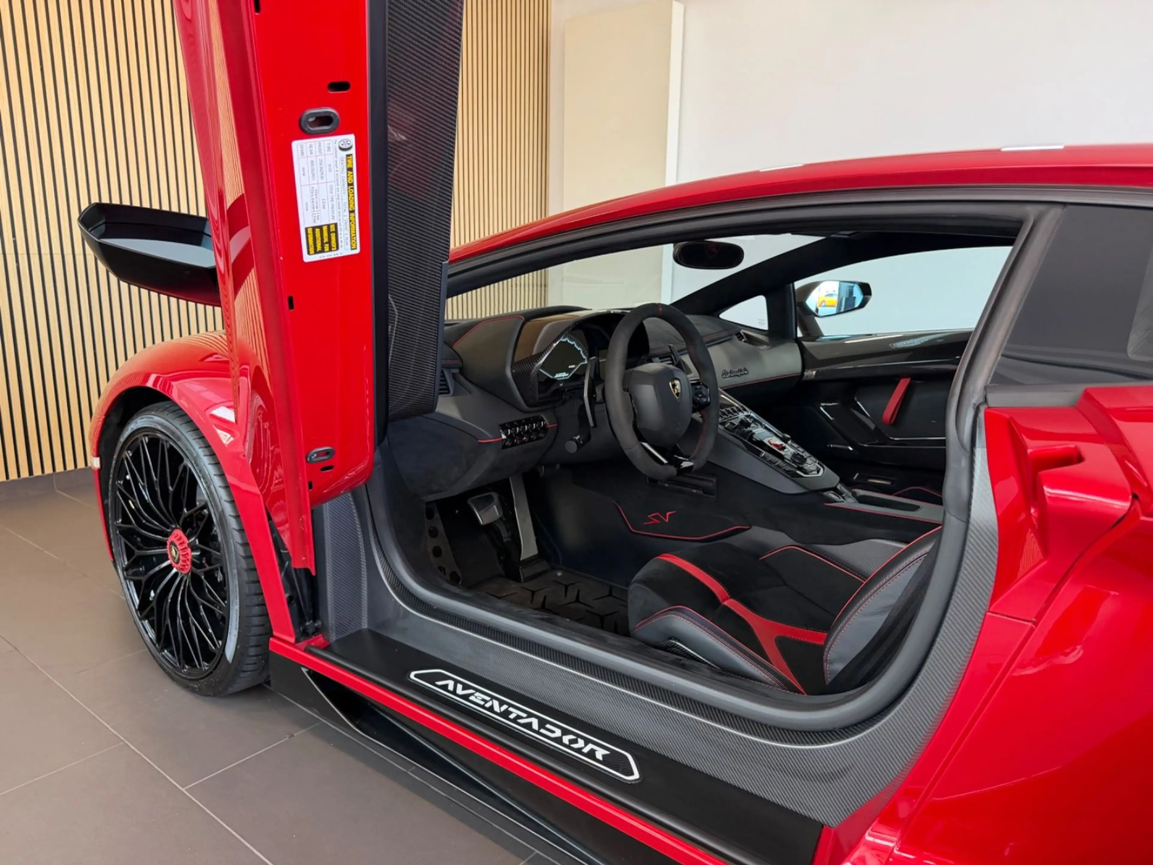 Lamborghini Aventador LP 750-4 Superveloce *DE/SERVICE-NEU* — photo 15