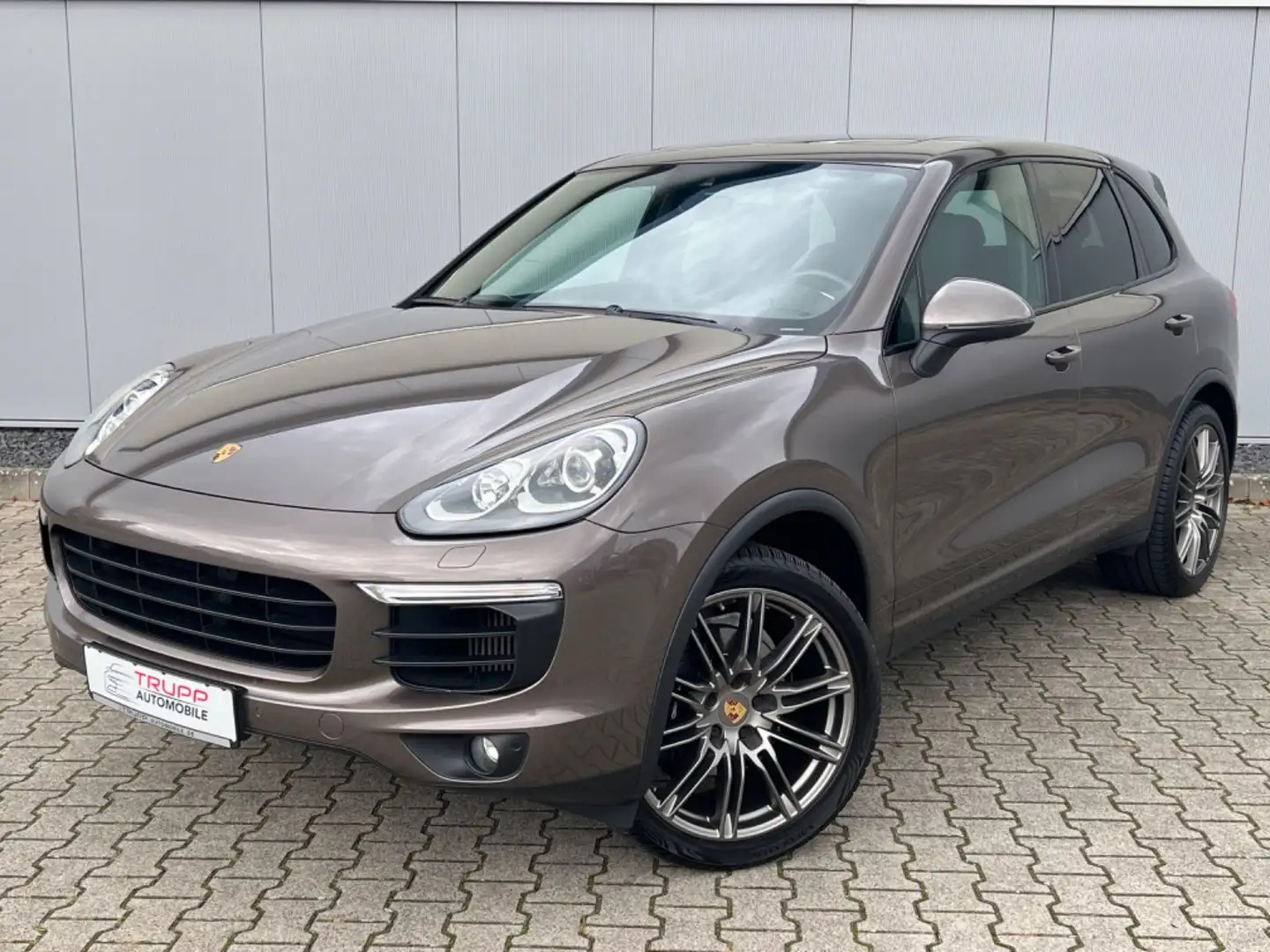 Porsche Cayenne 3.0 TDI/Bi-Xenon/R-Kam/AHK/Pano/Bose/Nav - 1