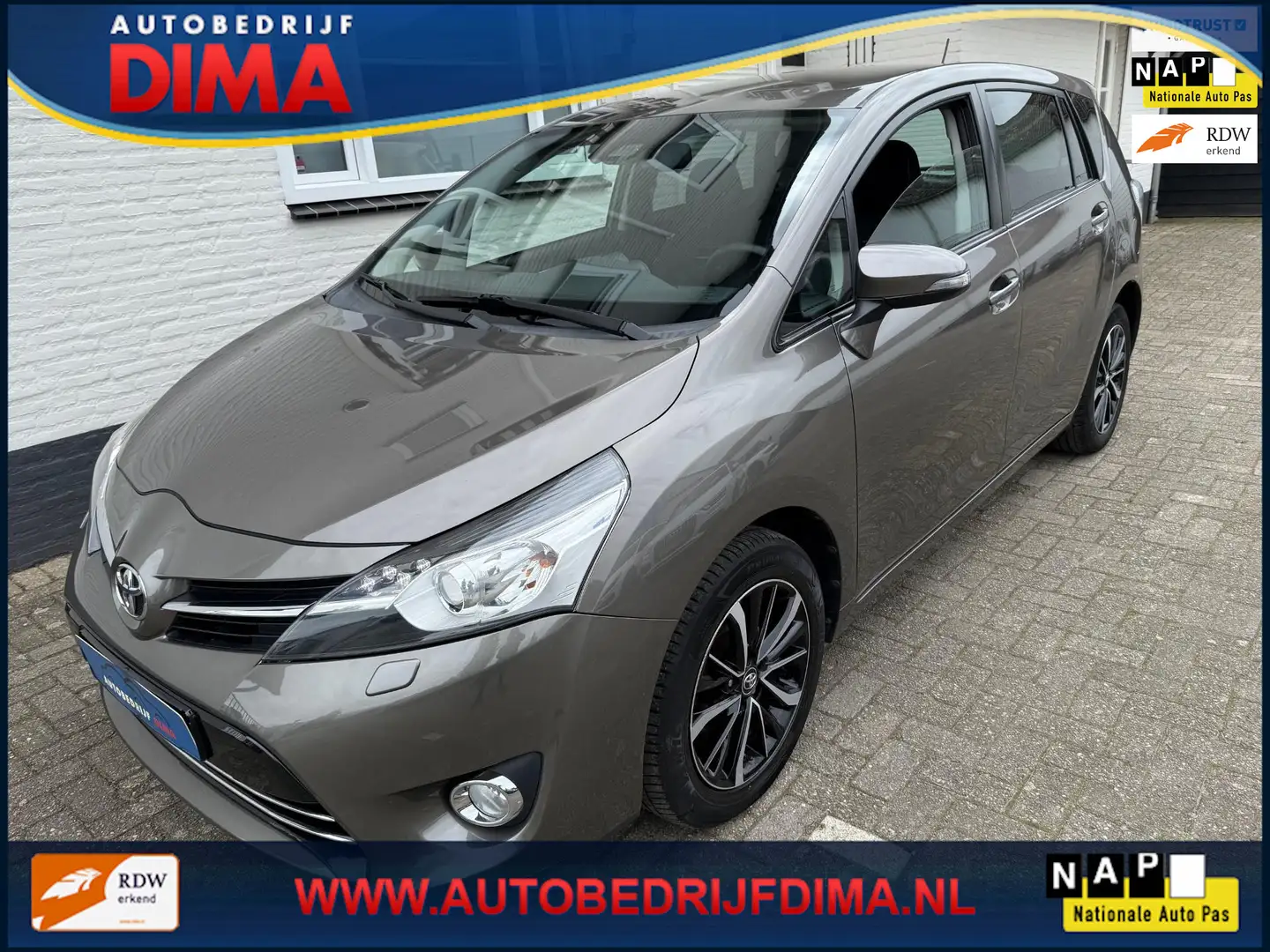 Toyota Verso 1.8 VVT-i Aspiration 7 Pers/ 1e Eigenaar/ Camera/ Grijs - 1