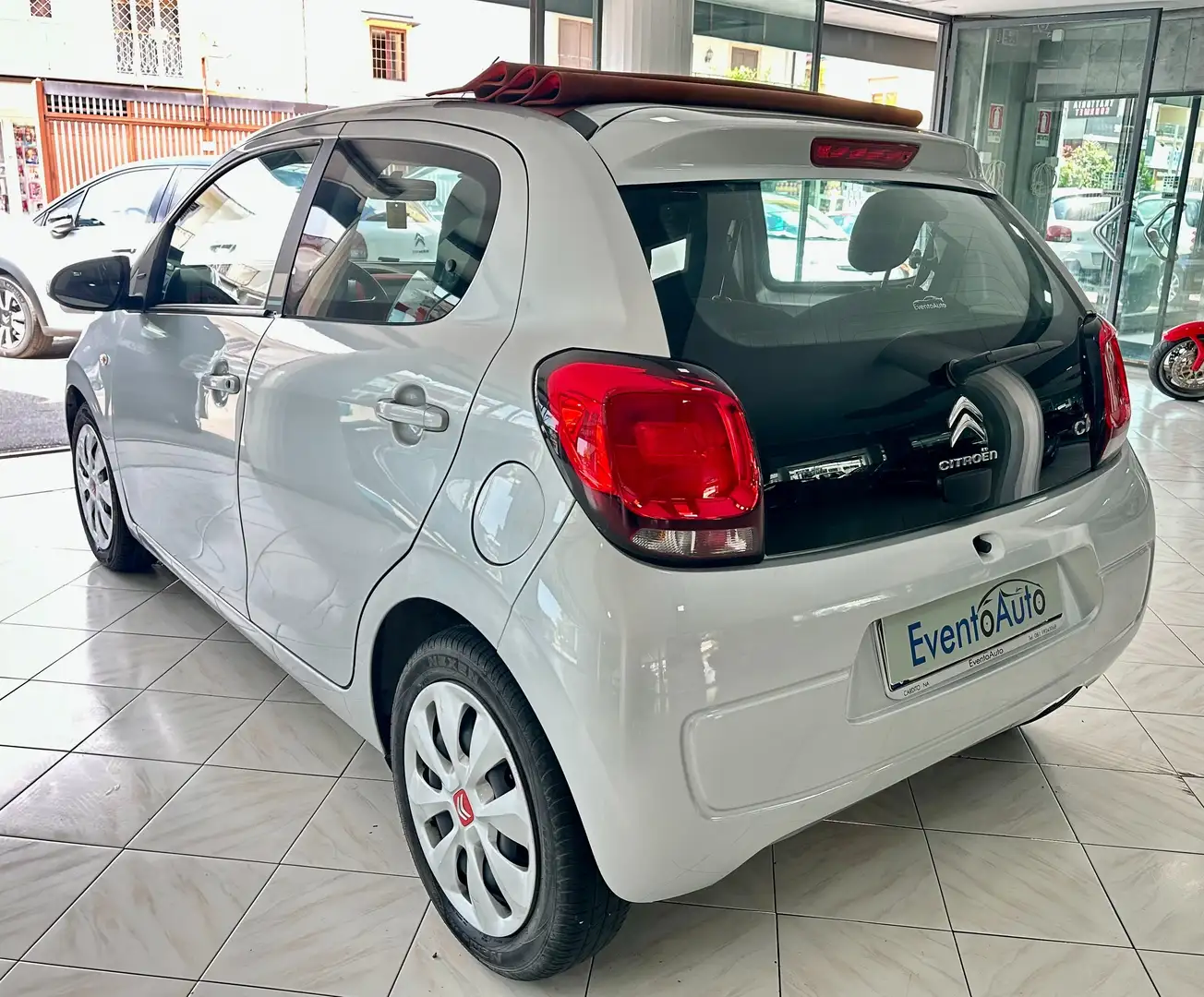 Citroen C1 C1 5p Airscape 1.2 puretech Shine E6 Argent - 1