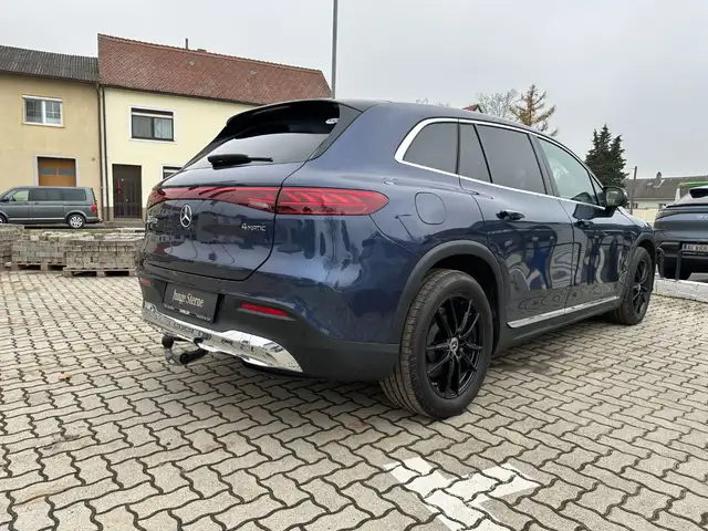 Mercedes-Benz EQS SUV EQS 450 4MATIC SUV AMG Sitzklima Panoramadach Ansicht 4