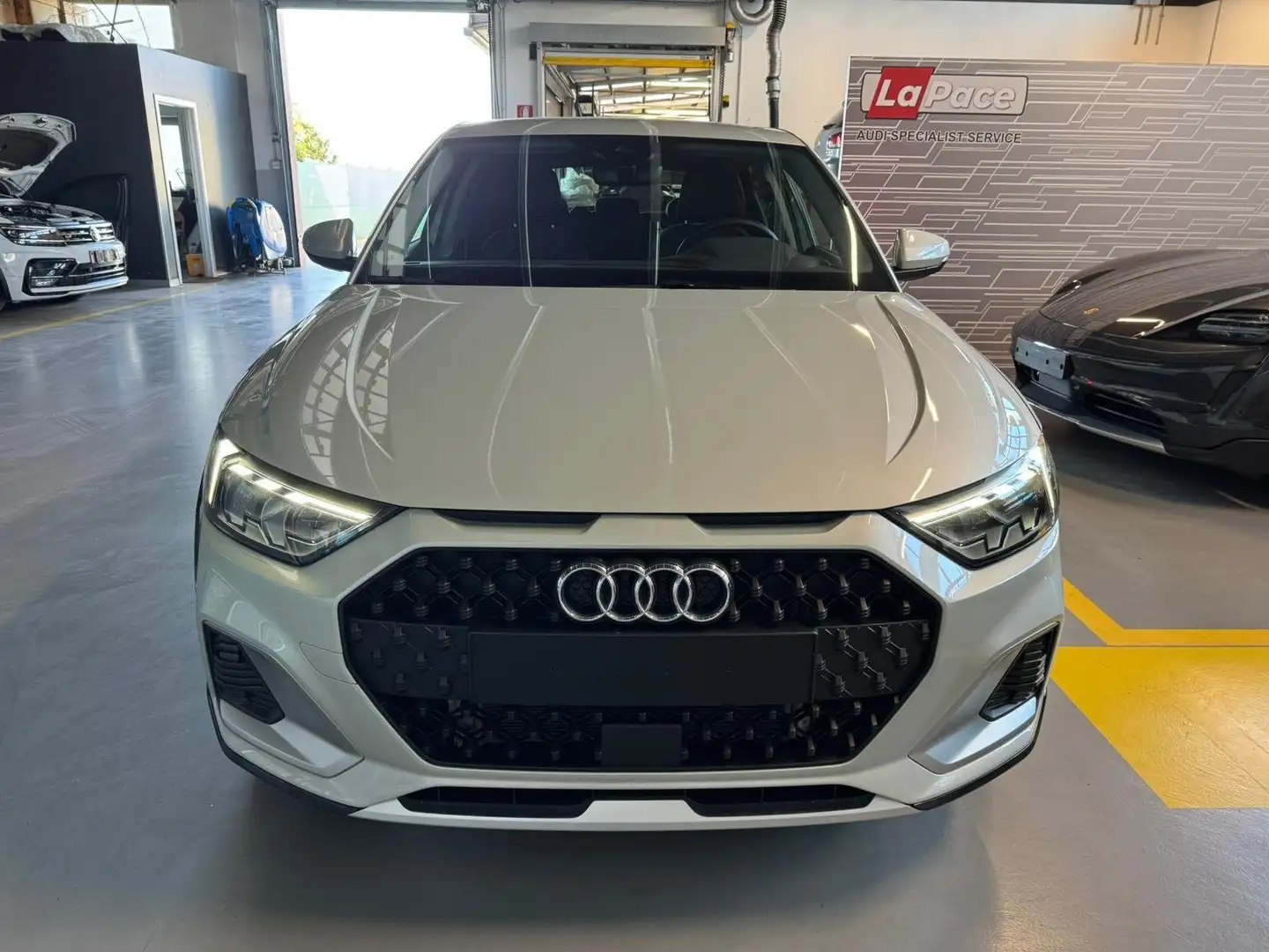 Audi A1 A1 allstreet 30 1.0 tfsi Business 110cv s tronic Bianco - 2