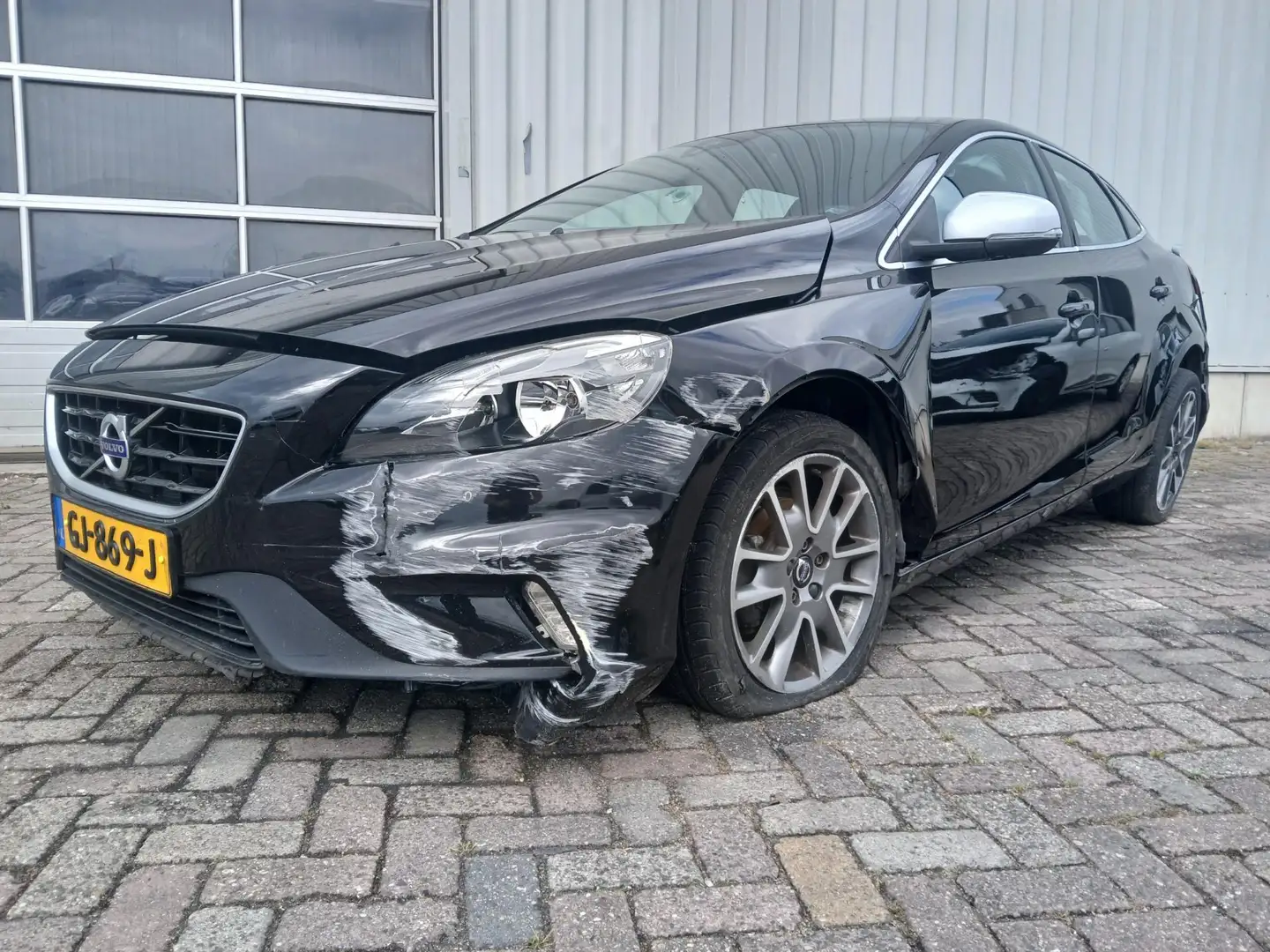 Volvo V40 2.0 D2 R-Design Business - Airco - Leer - Schade Zwart - 2