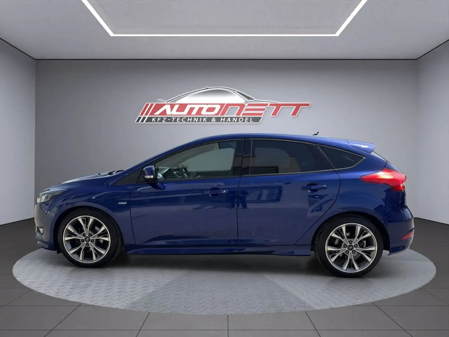 Ford Focus 1,0 EcoBoost ST-Line Blau - 2