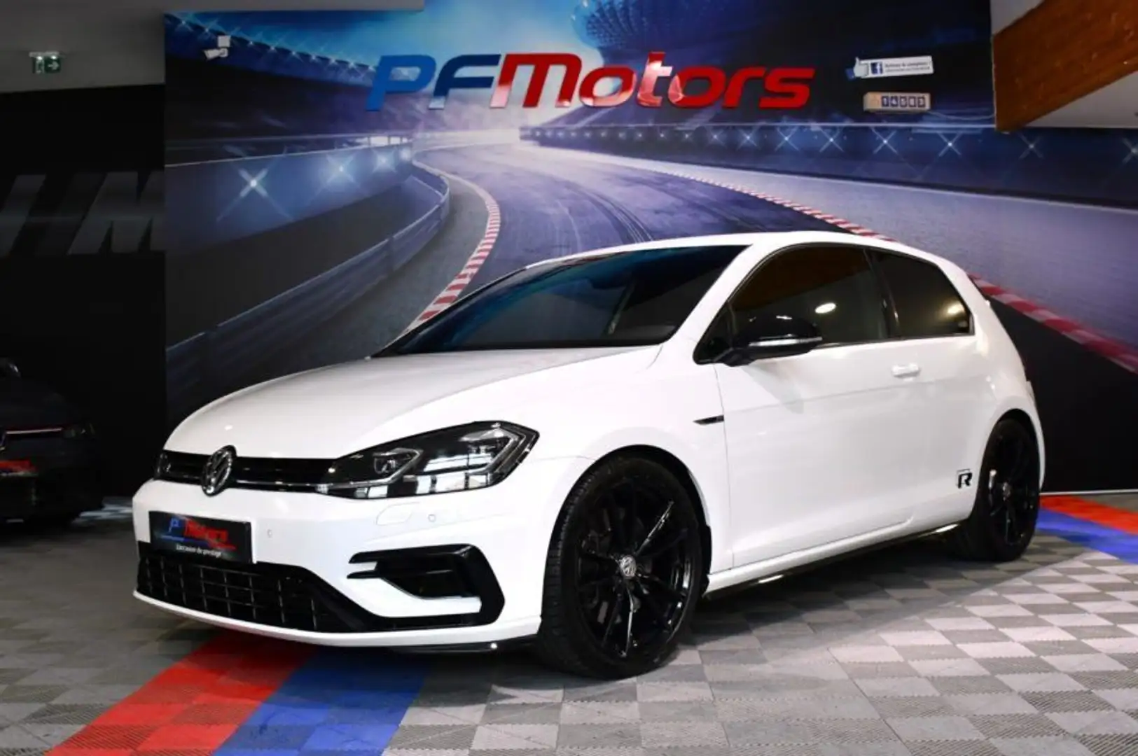 Volkswagen Golf 7R Facelift 3 Portes 2.0 TSI 310 DSG 4Motion GPS Cuir Carbone ACC Front Alarme JA 19 Pretoria Pas De Malus Pas de FAP Wit - 1