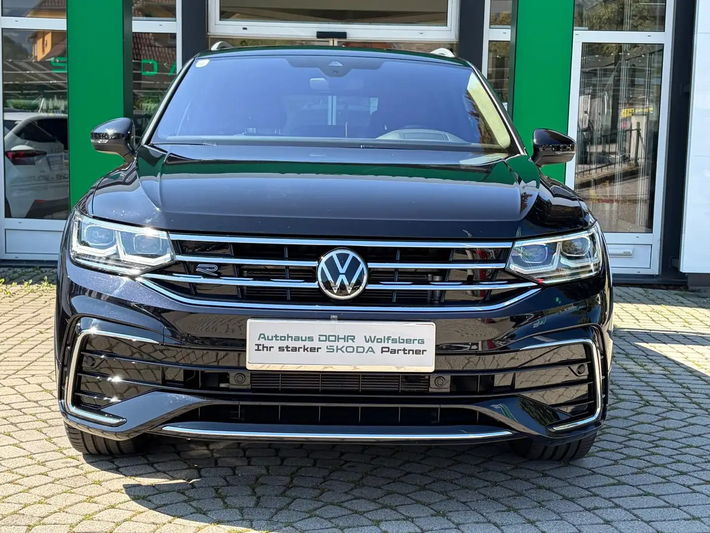 Volkswagen Tiguan R-Line 4Motion Schwarz - 2