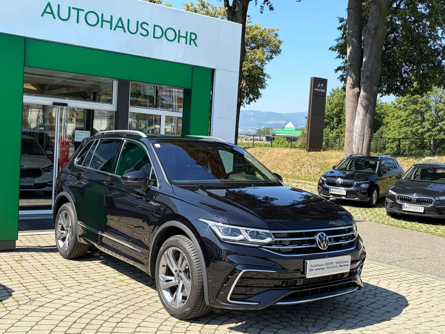 Volkswagen Tiguan R-Line 4Motion Schwarz - 1