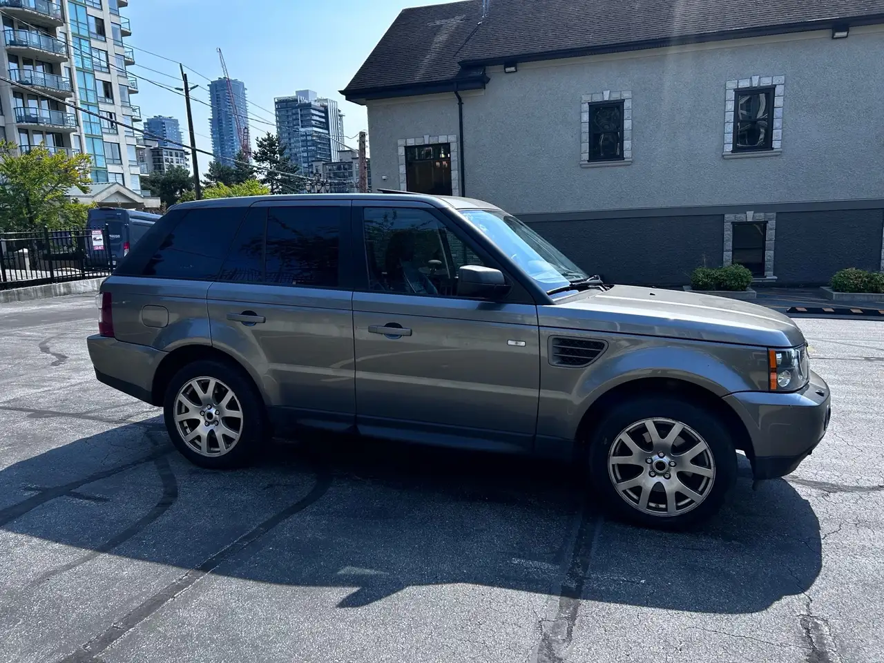 Land Rover Range Rover Sport снимка Land Rover Range Rover Sport