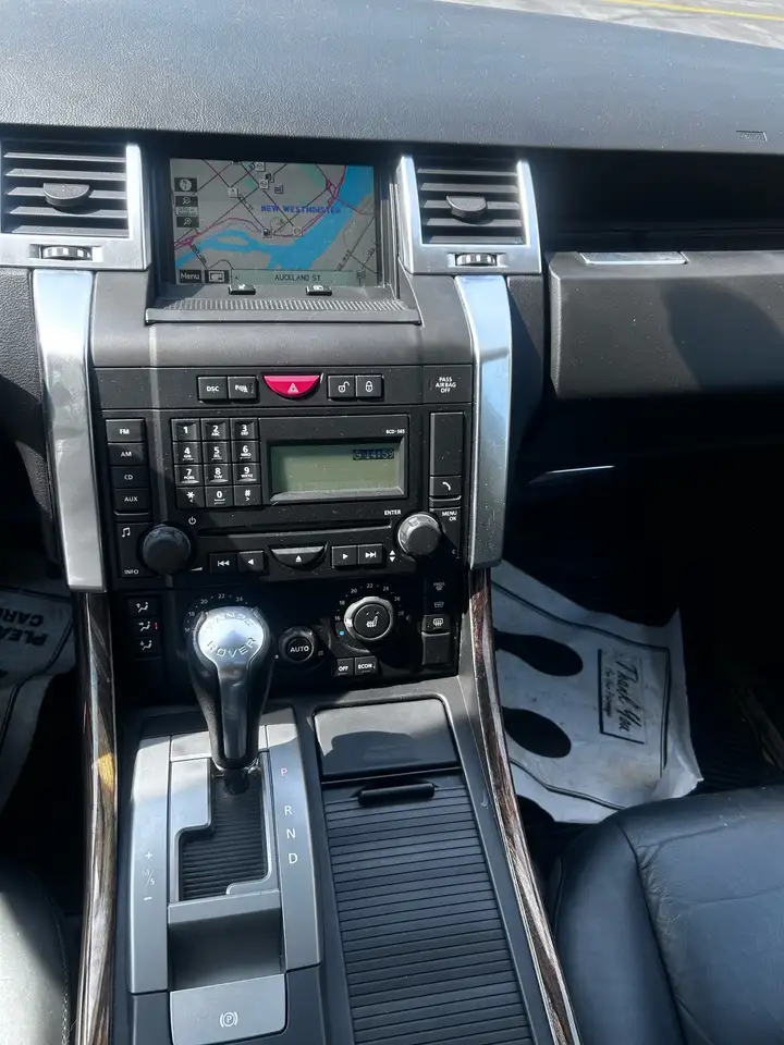 Land Rover Range Rover Sport снимка Land Rover Range Rover Sport