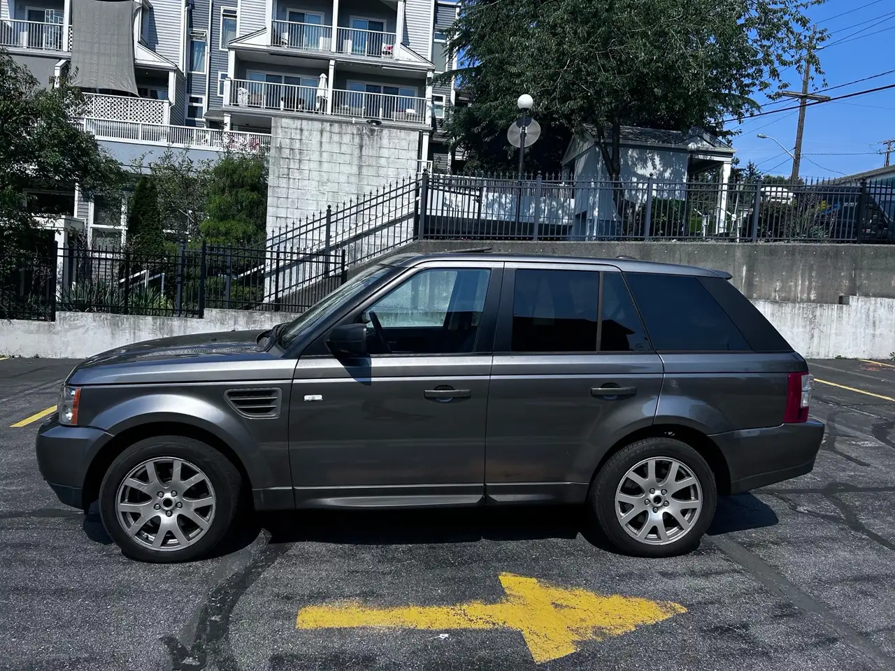 Land Rover Range Rover Sport снимка Land Rover Range Rover Sport