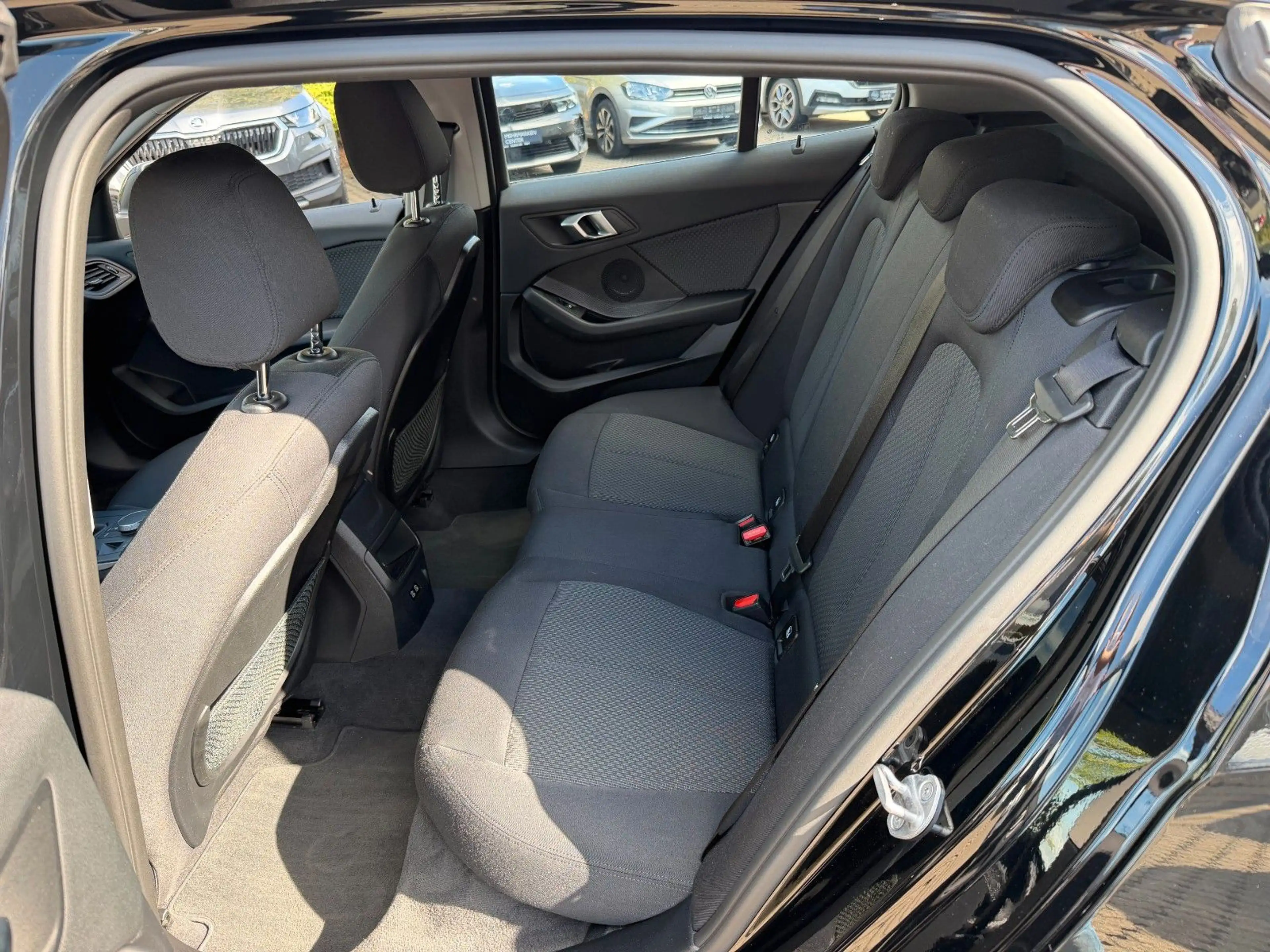 BMW 118 1 Limousine 118 i Advantage — photo 9