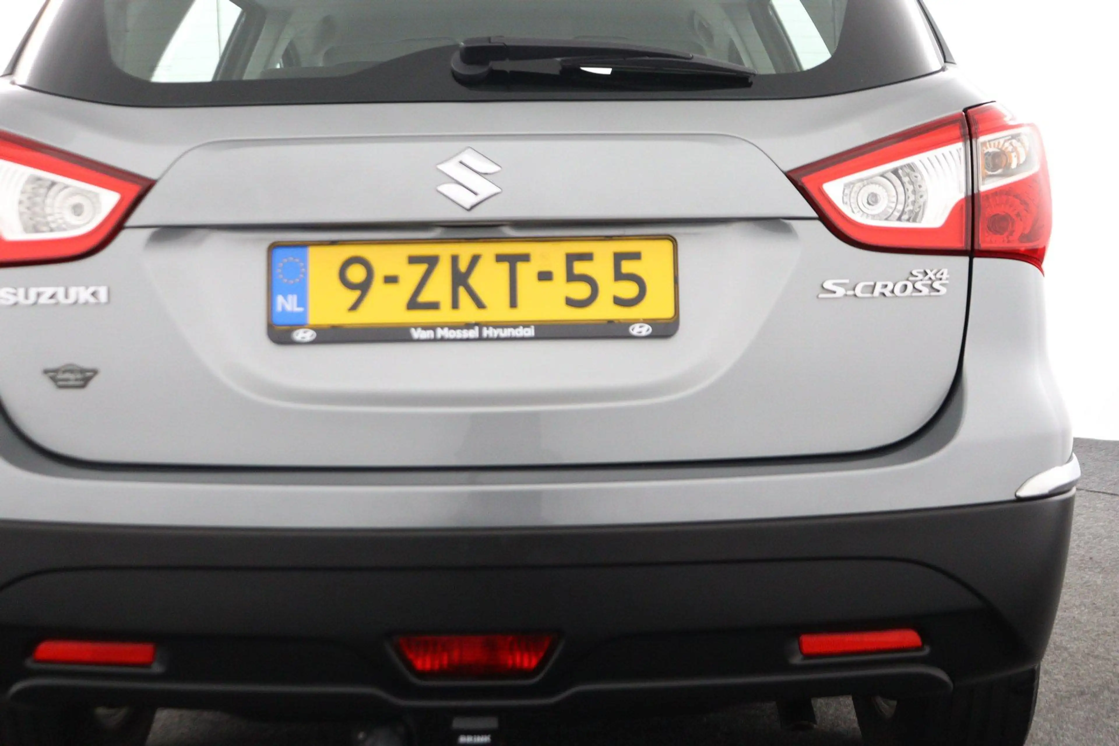 Suzuki SX4 S-Cross 1.6 Comfort — photo 10