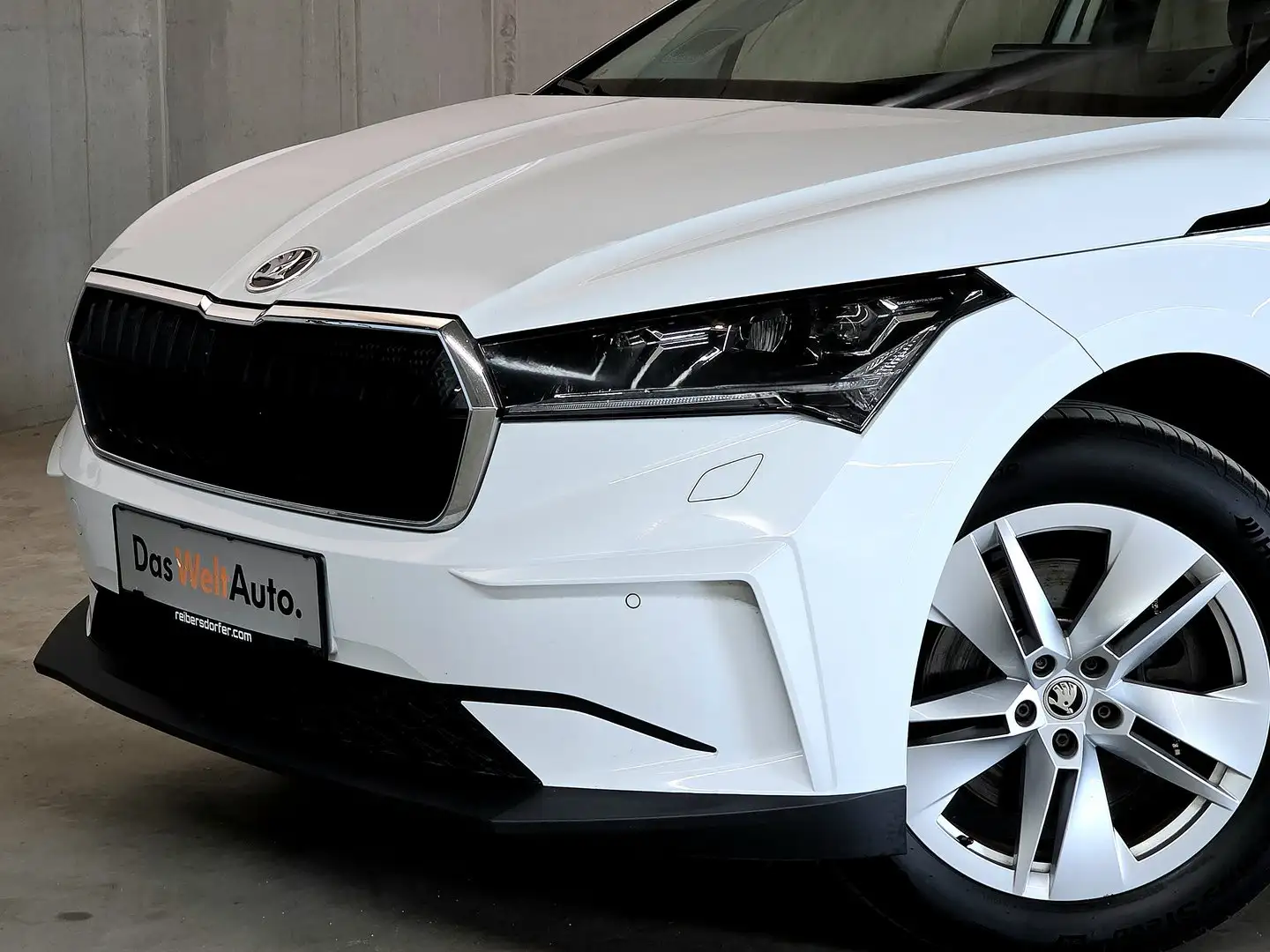 Skoda Enyaq 80 Weiß - 2