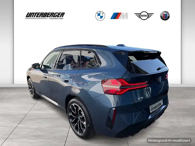 BMW X3 M view 4