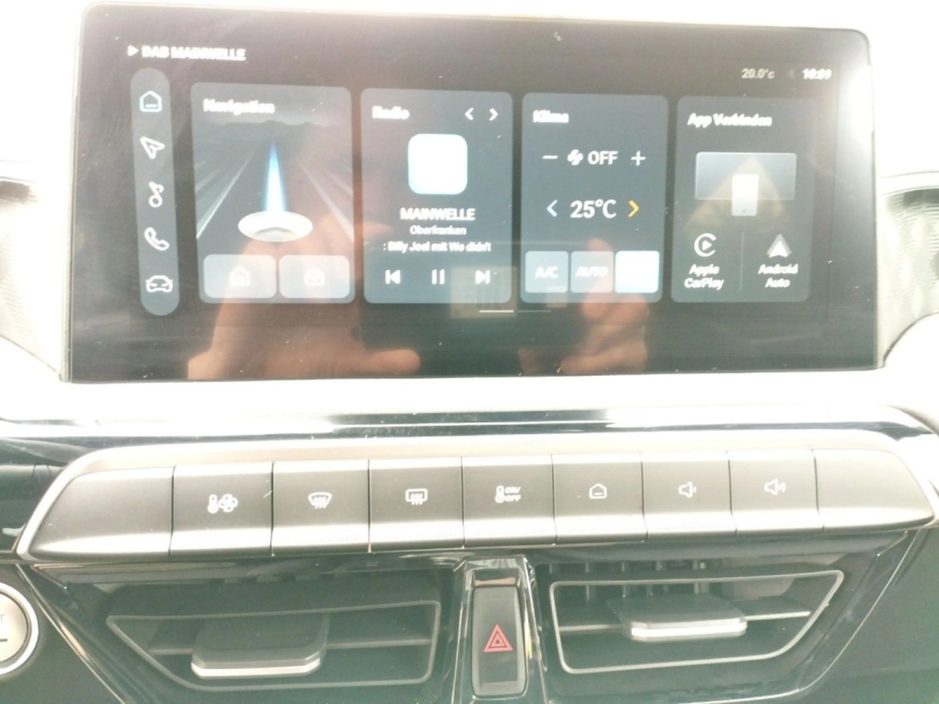 MG MG3 Hybrid+ Luxury 1.5 — photo 11