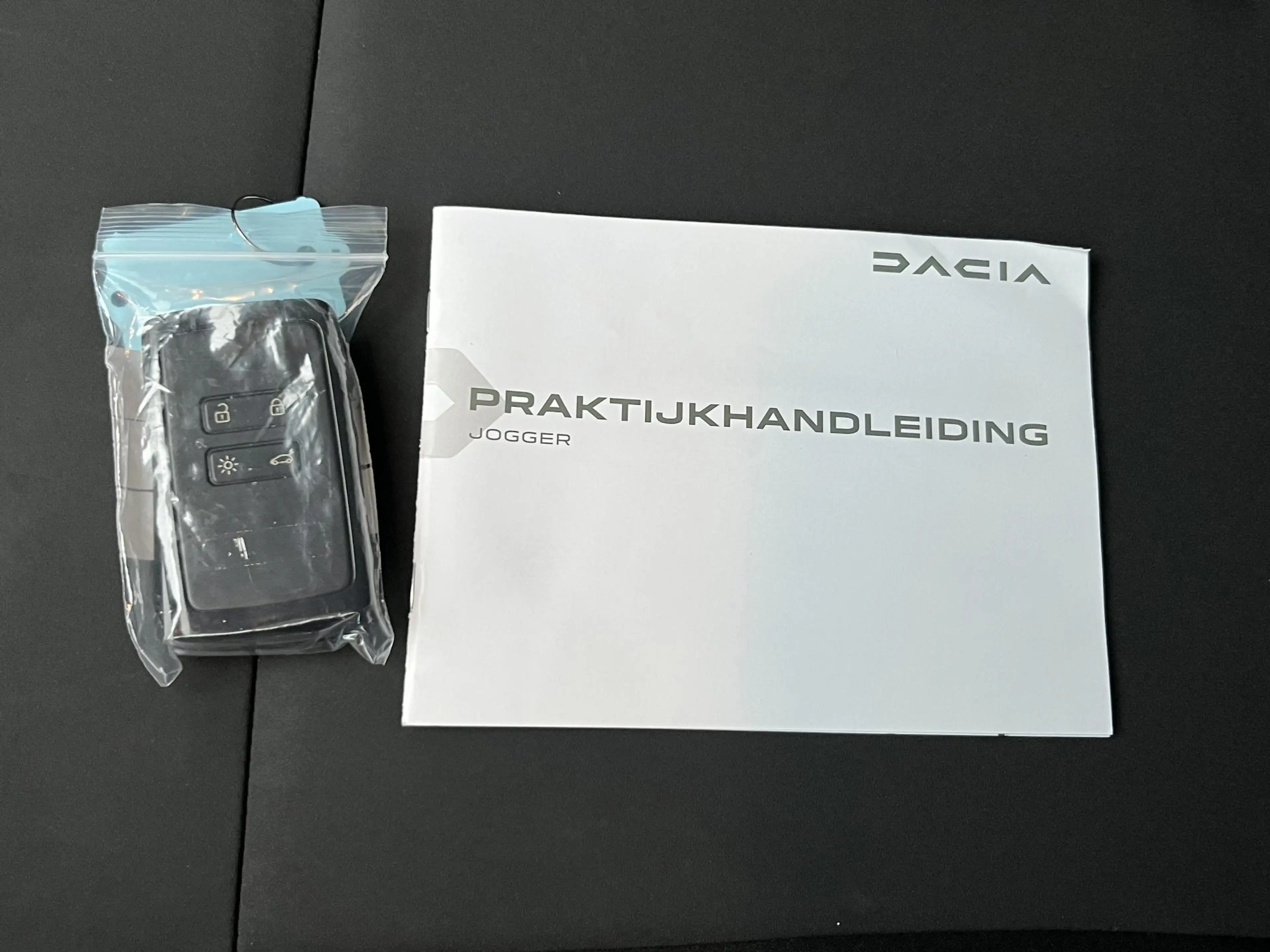 Dacia Jogger 1.8 Hybrid 155 Limited Edition 7p. | Camera | Navi — photo 16
