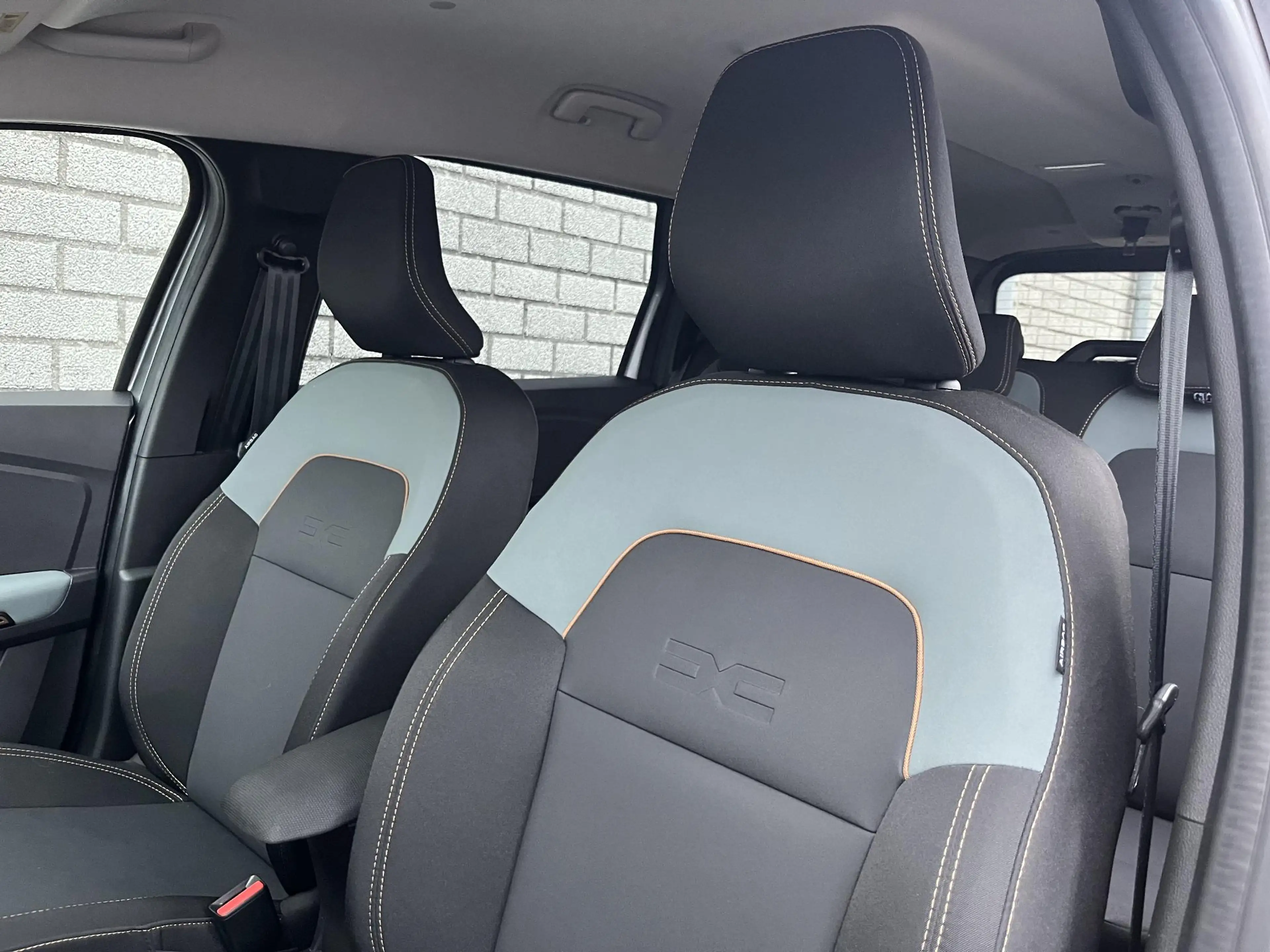 Dacia Jogger 1.8 Hybrid 155 Limited Edition 7p. | Camera | Navi — photo 29