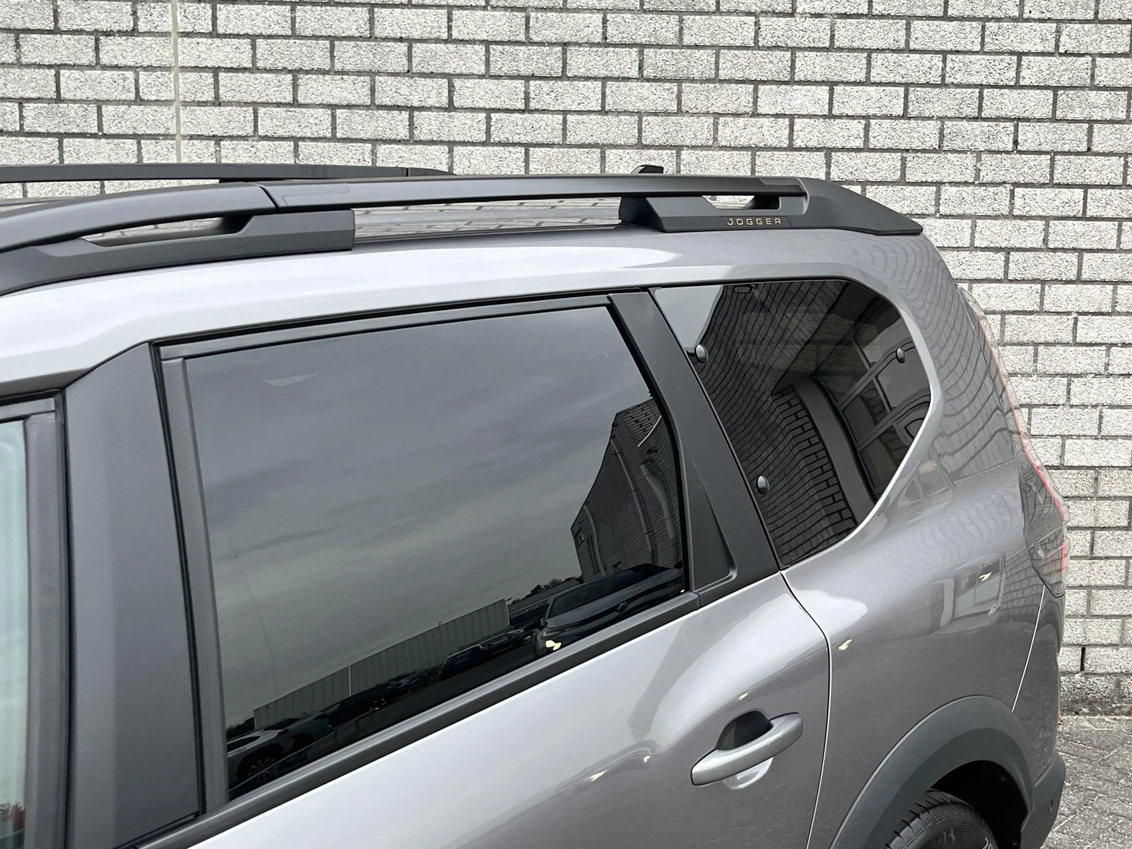 Dacia Jogger 1.8 Hybrid 155 Limited Edition 7p. | Camera | Navi — photo 14