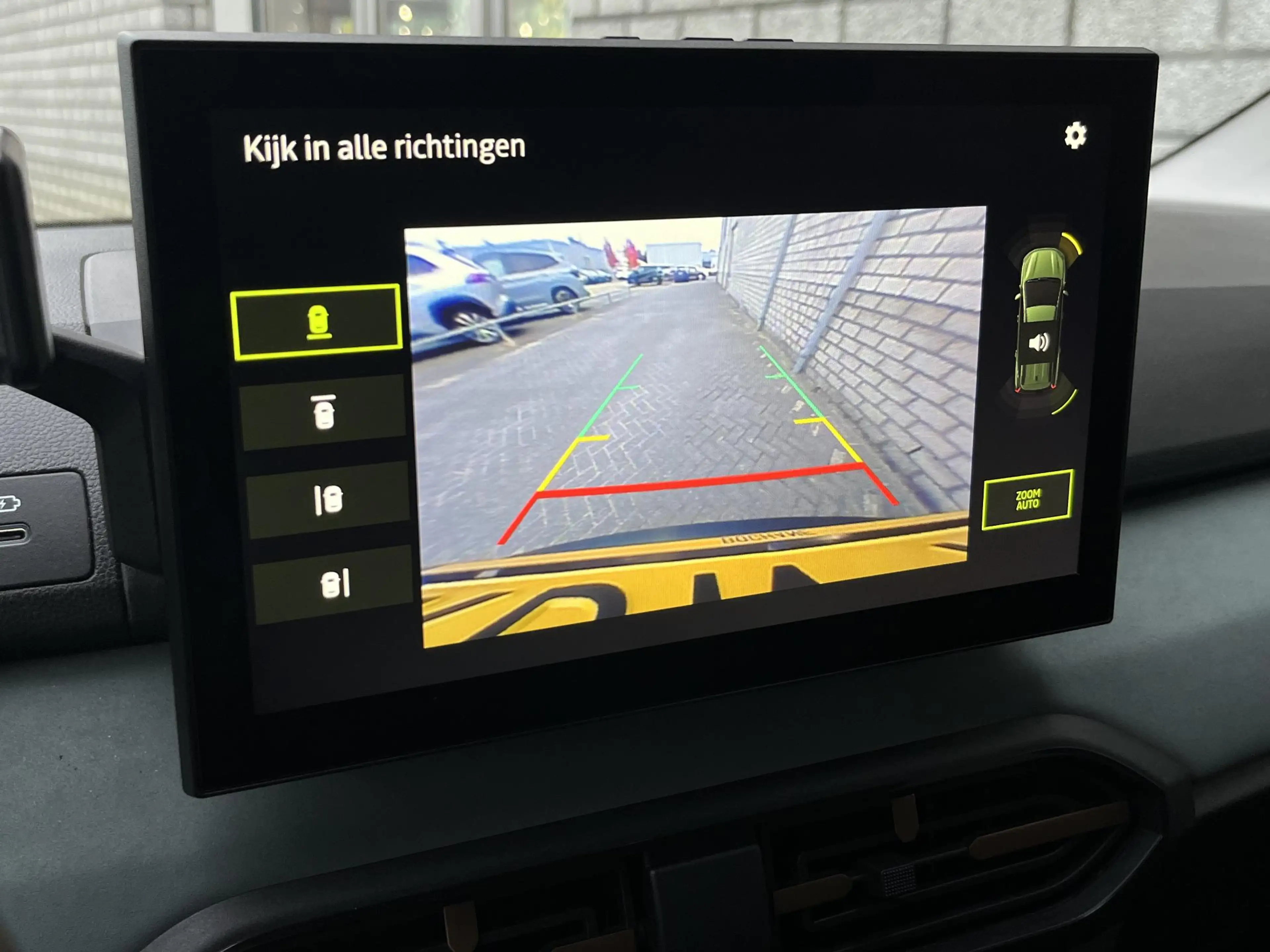 Dacia Jogger 1.8 Hybrid 155 Limited Edition 7p. | Camera | Navi — photo 12