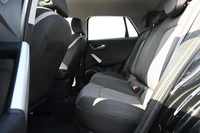 Audi Q2 view 15