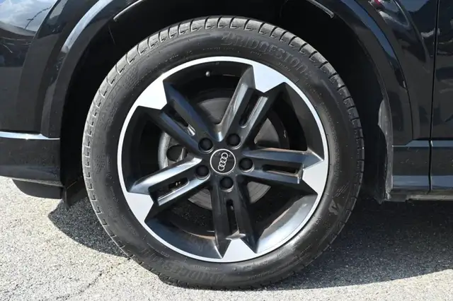 Audi Q2 view 10