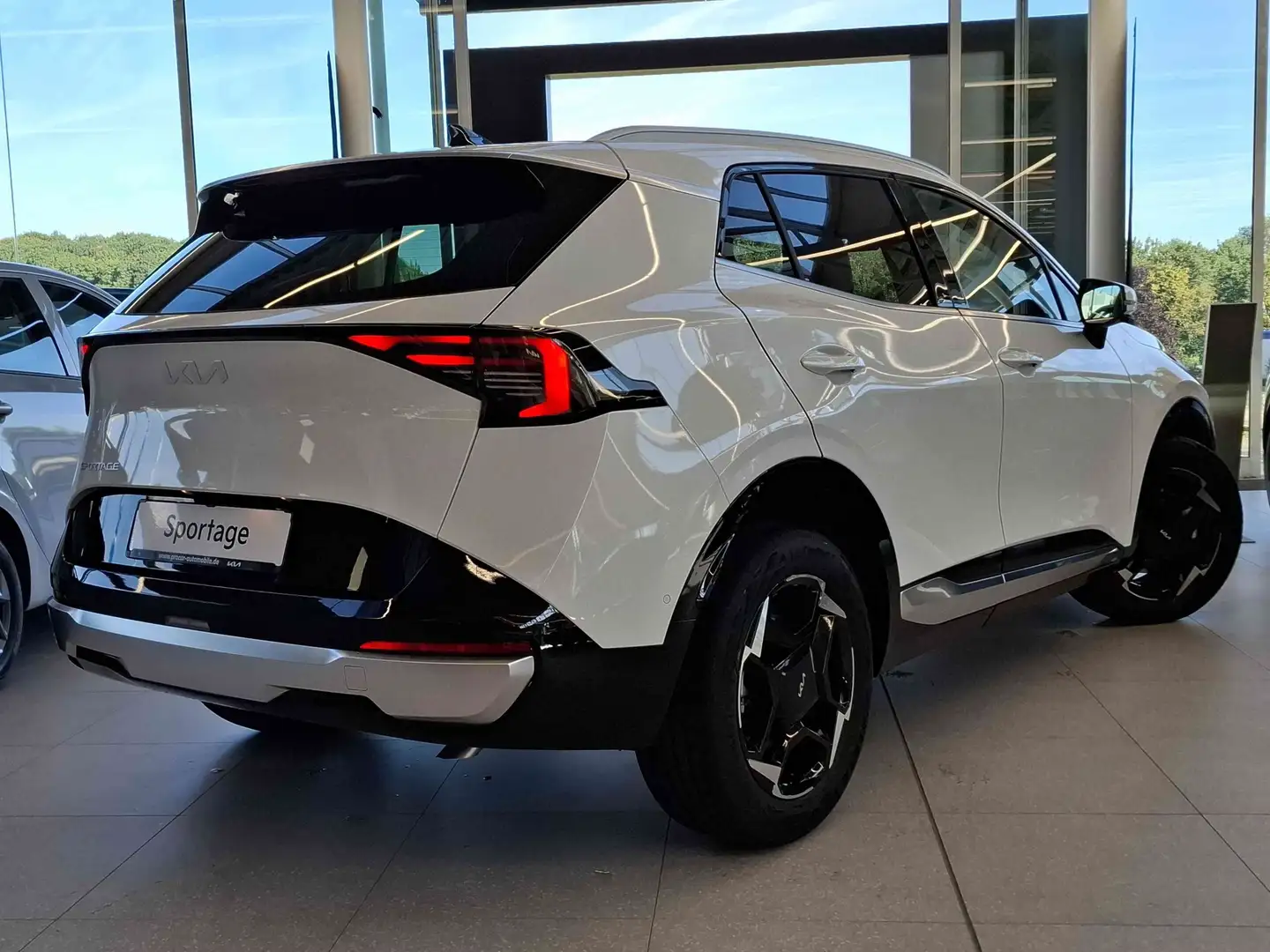 Kia Sportage FL 1.6 T-GDI SPIRIT+360°KAMERA+NAV+PDC Weiß - 2