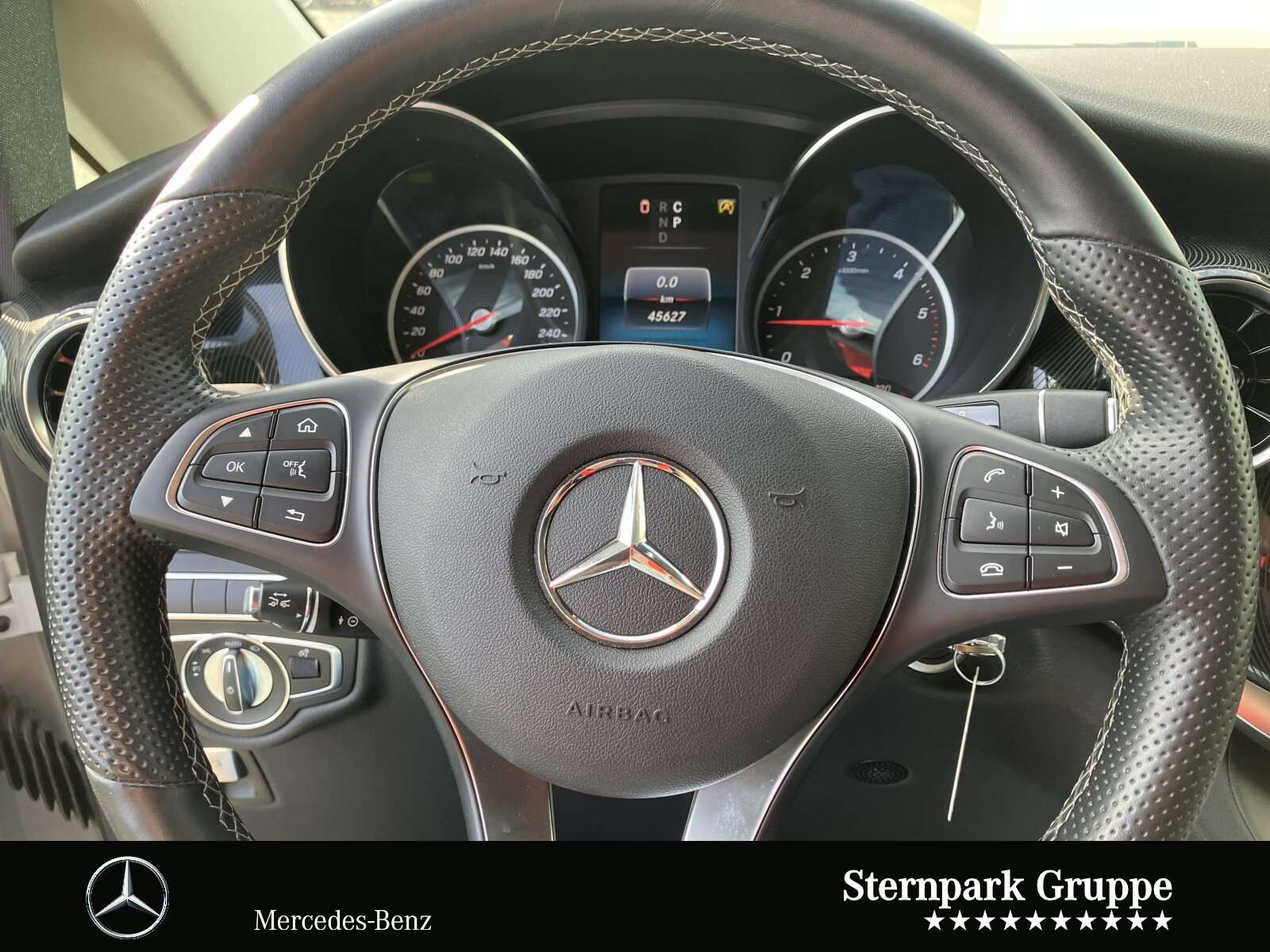 Mercedes-Benz V 250