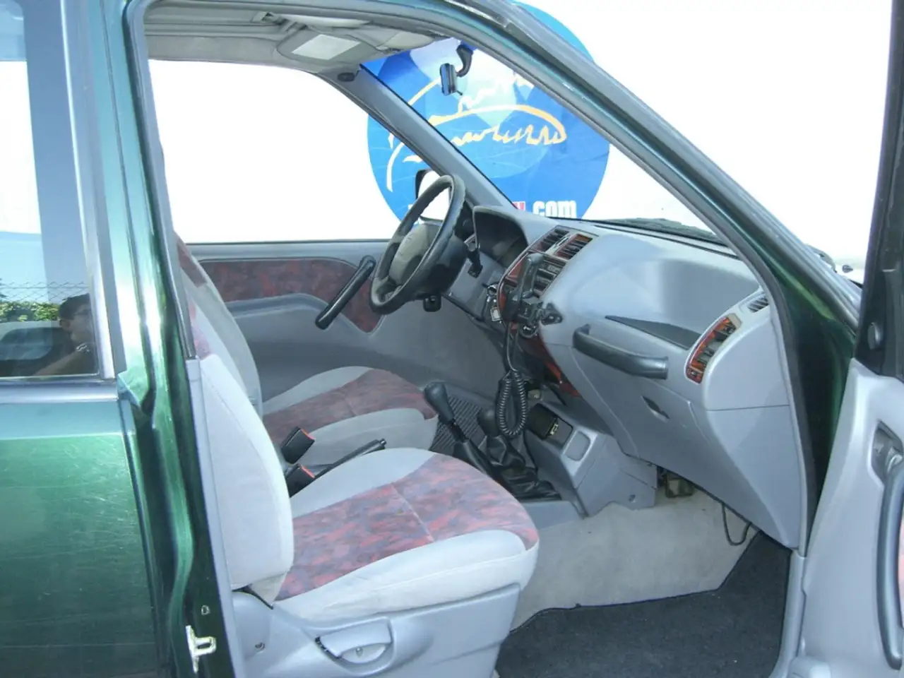 Nissan Terrano 2.7 TDi Elegance, foto 6