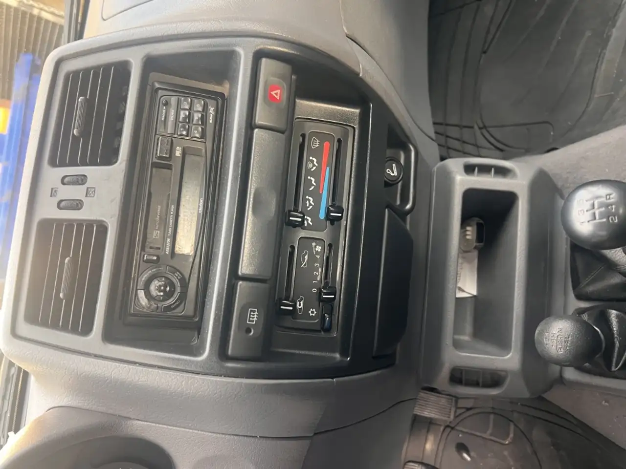 Nissan Terrano 2.7 TDi Elegance, foto 12
