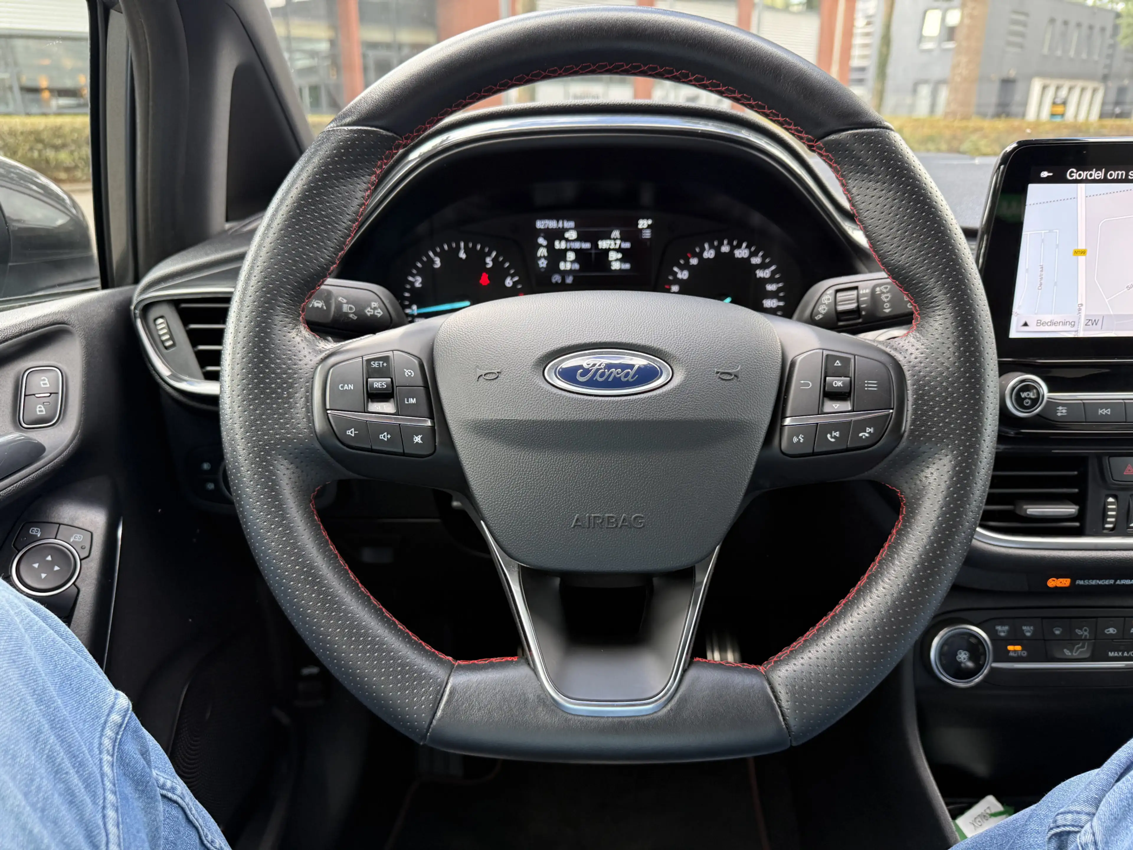 Ford Fiesta 1.0 EcoBoost ST-Line — photo 15