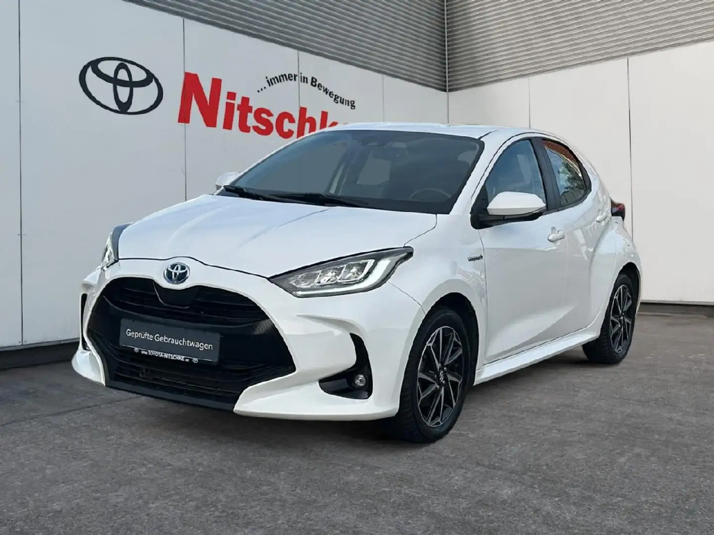 Toyota Yaris 1.5 Hybrid Club, Comfort-Paket Blanc - 1