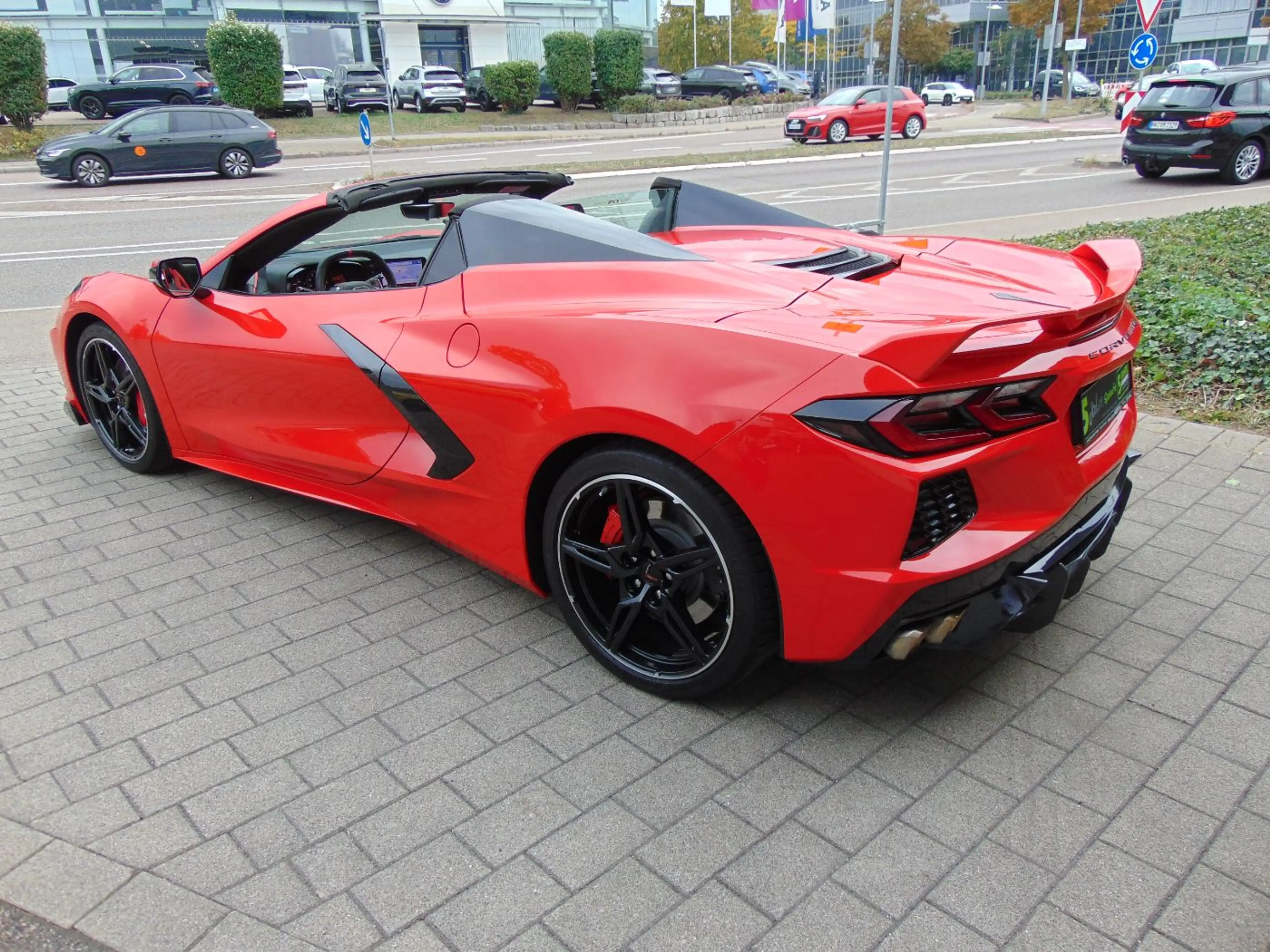 Corvette C8 Cabrio 3LT Europamodell Magnetic Ride Lift — photo 3