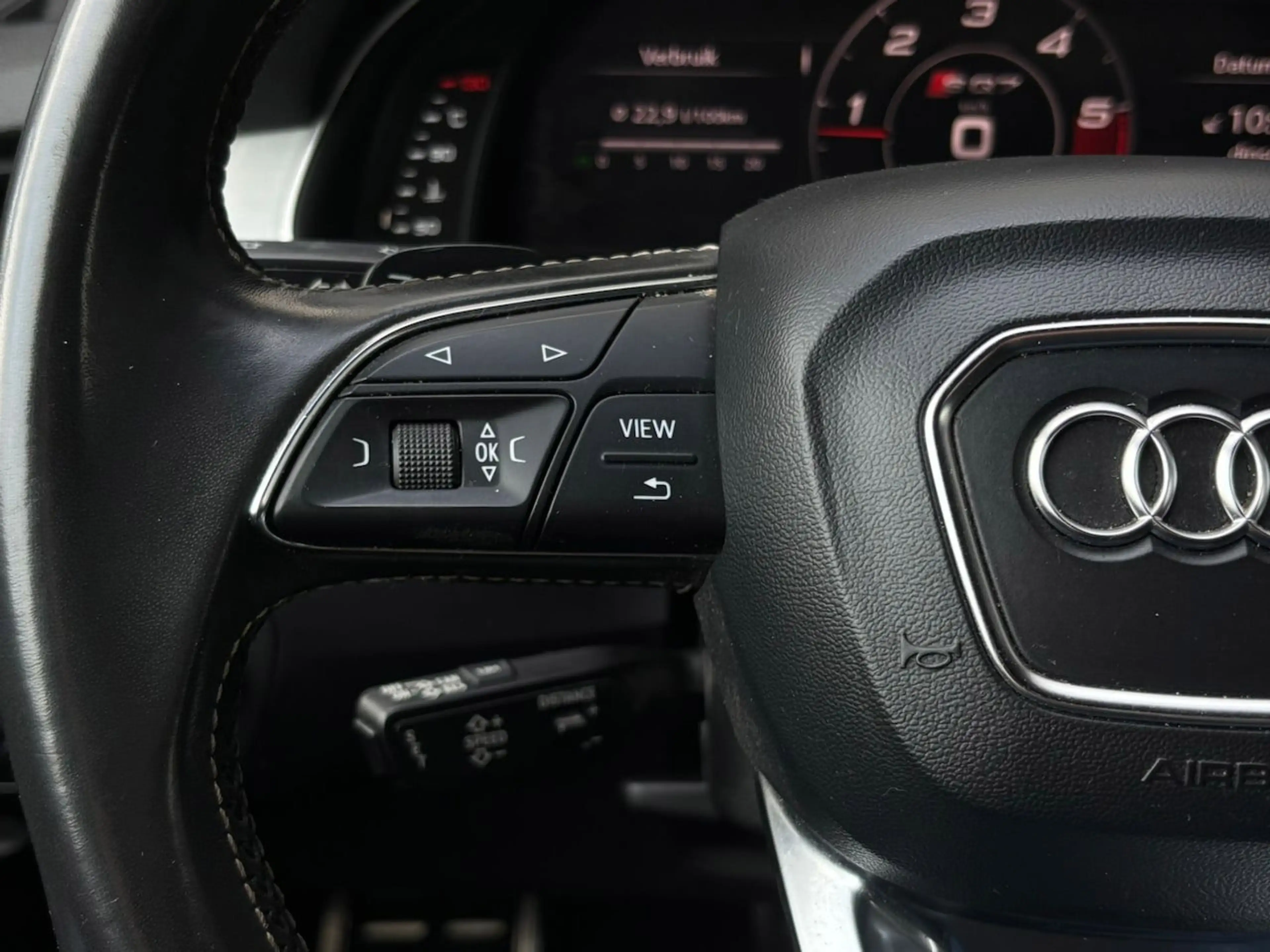 Audi Q7 SQ7 4.0 TDI SQ7 quattro — photo 14